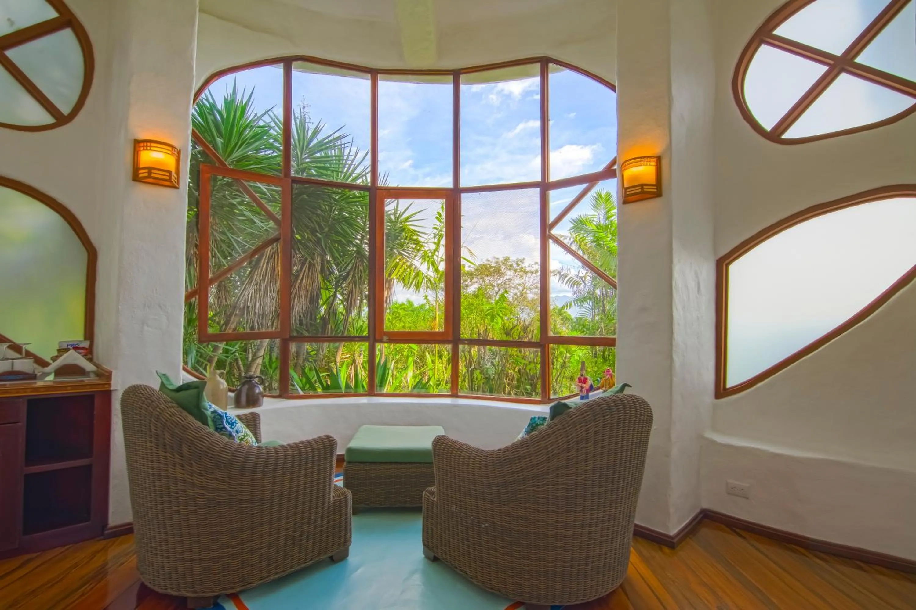 Living room in Finca Rosa Blanca Coffee Farm and Inn