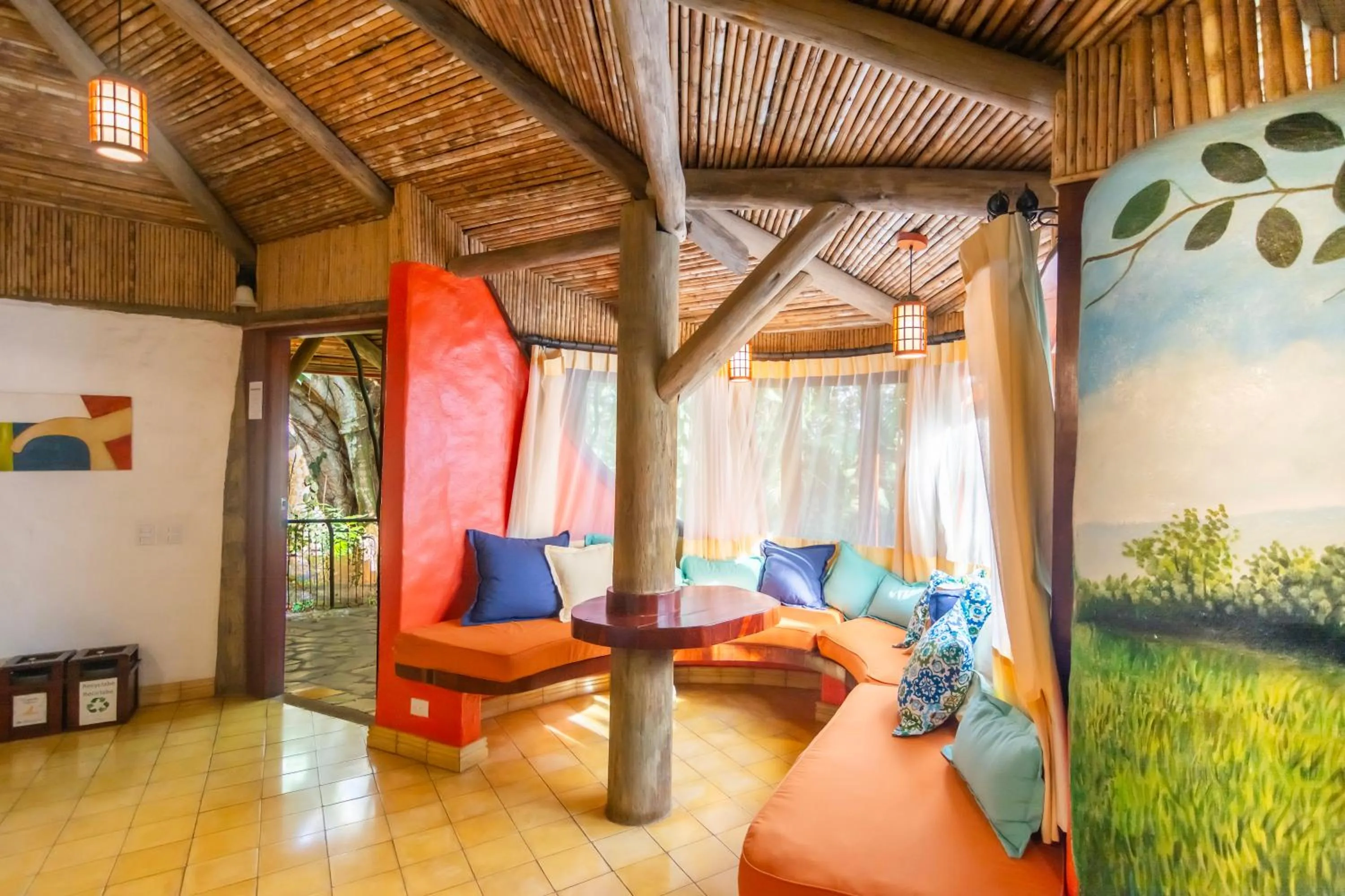 Living room in Finca Rosa Blanca Coffee Farm and Inn