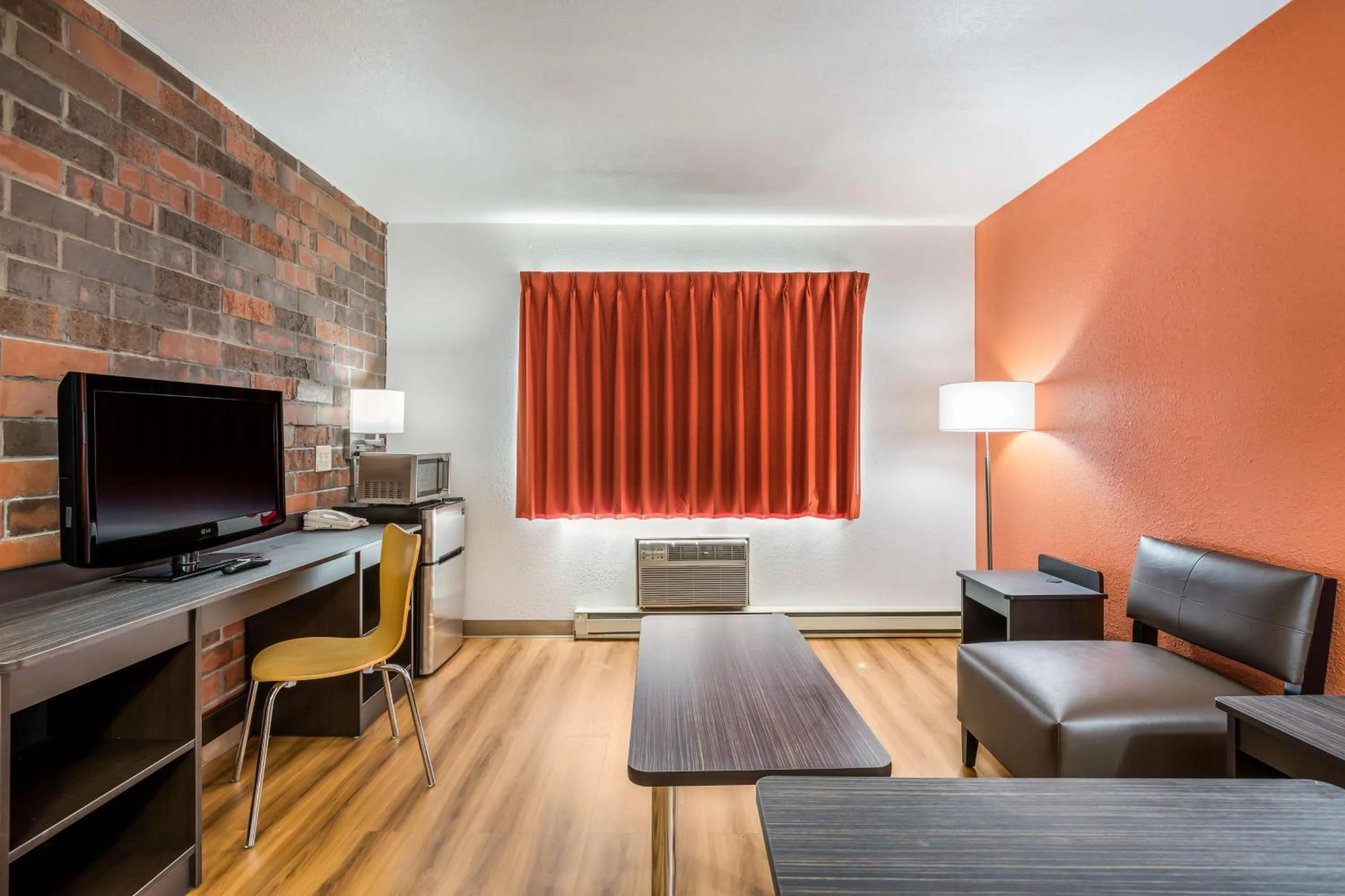 Photo of the whole room in Motel 6-Madison, WI - East