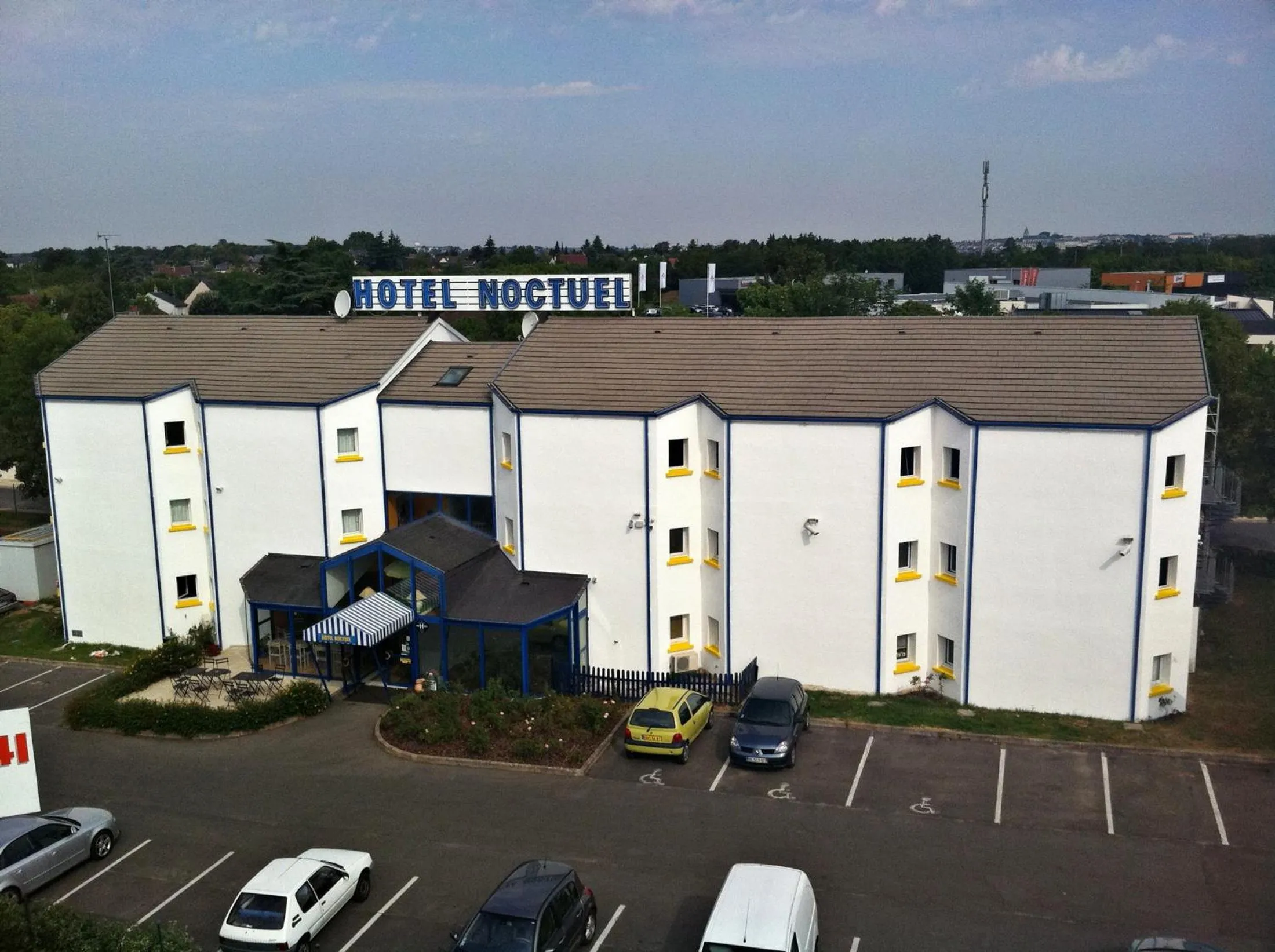 Bird's eye view in Hôtel Noctuel Blois Sud