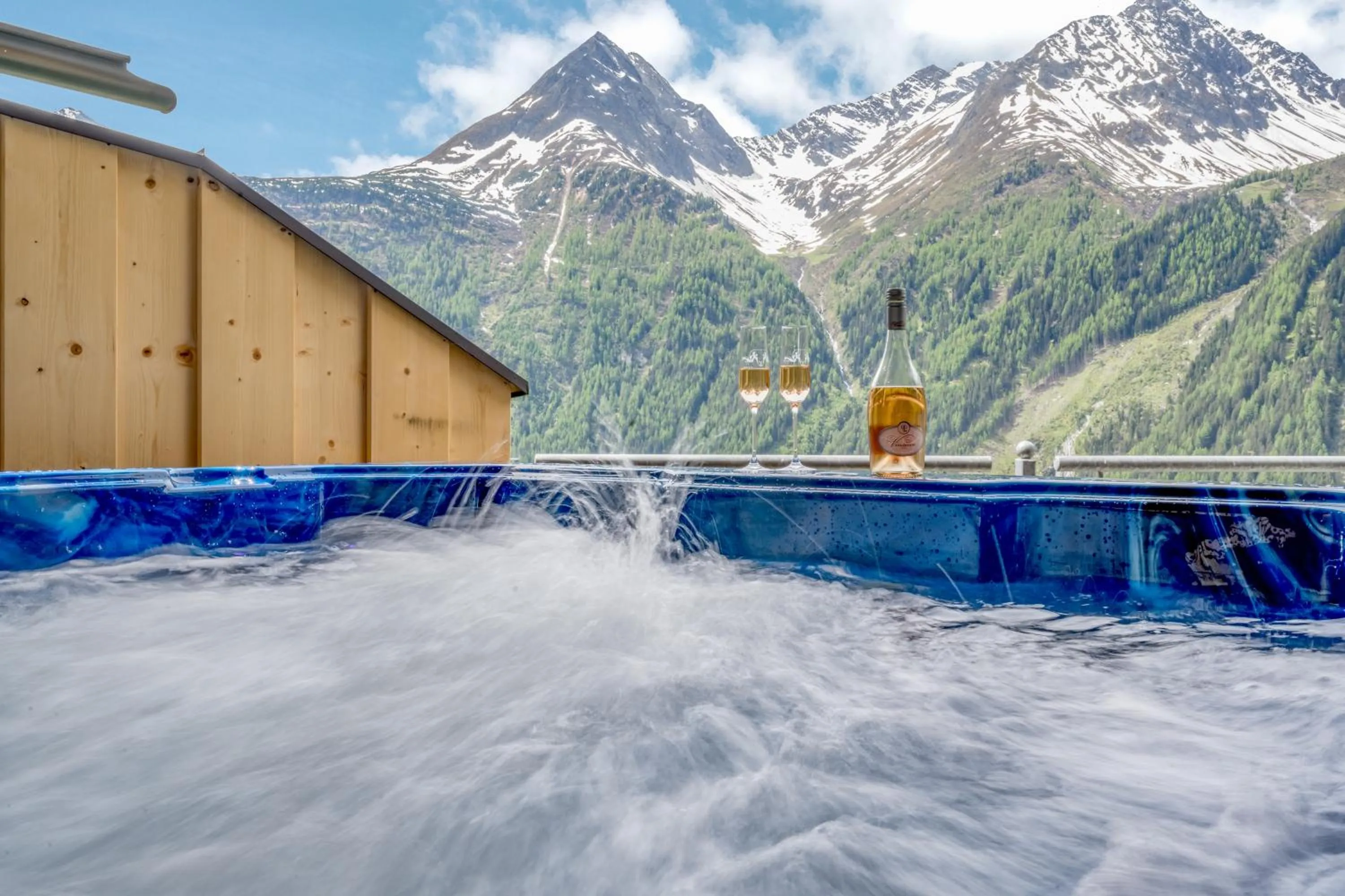 Spring in Hotel Burgstein - alpin & lifestyle