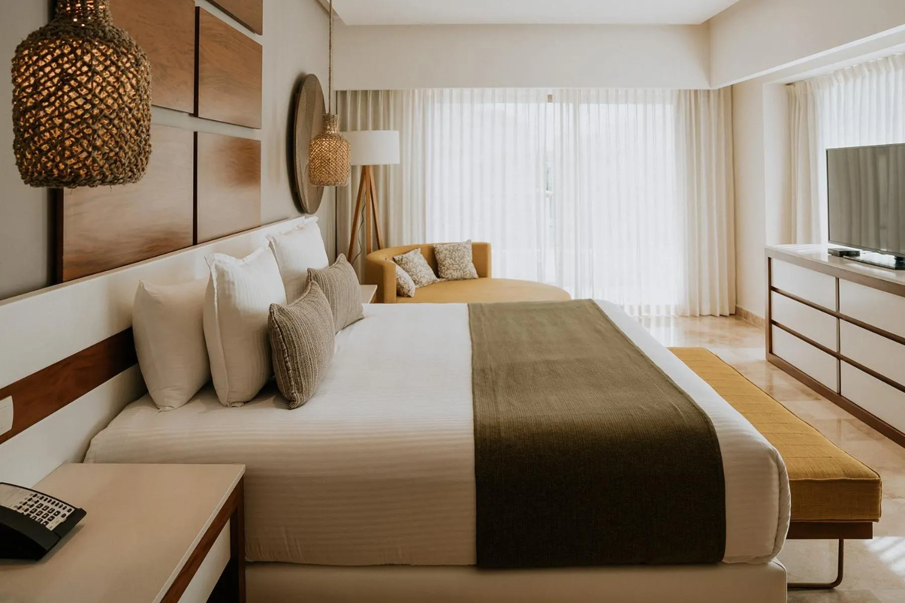 Bed in The Reef 28 Hotel & Spa - Luxury Adults Only - All Suites - With Optional All Inclusive