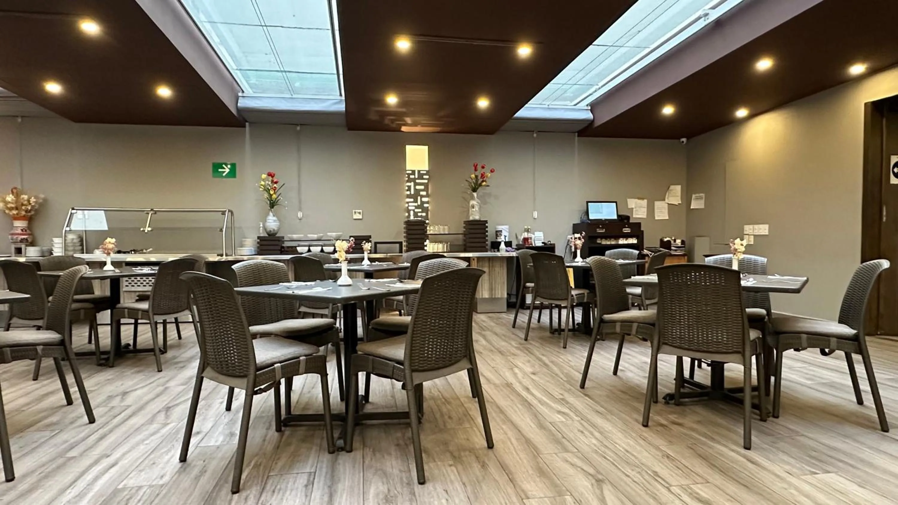 Restaurant/places to eat in Hotel Ritz Ciudad de México