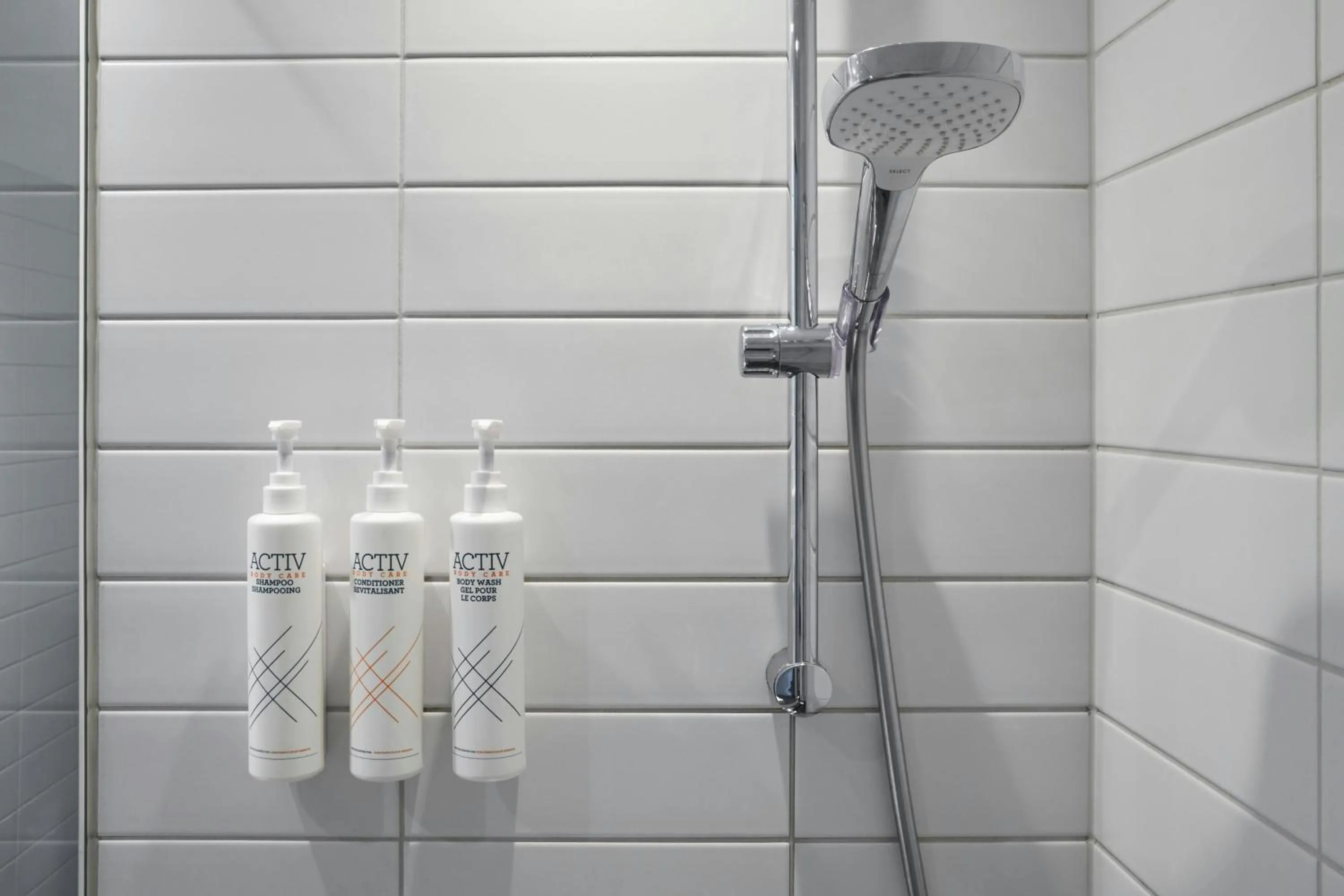 Bathroom in Four Points Flex by Sheraton Koblenz