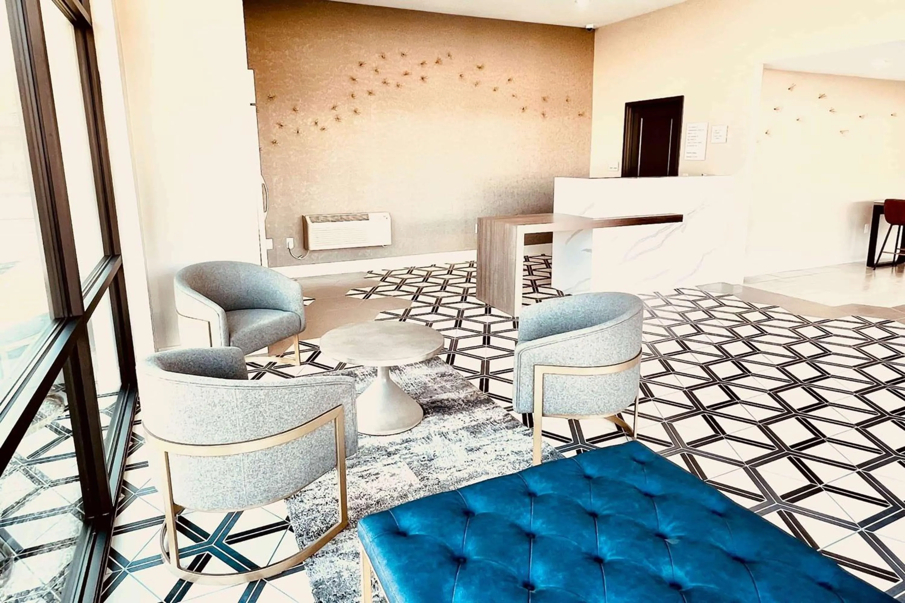 Lobby or reception in Ramada by Wyndham Modesto Yosemite Area