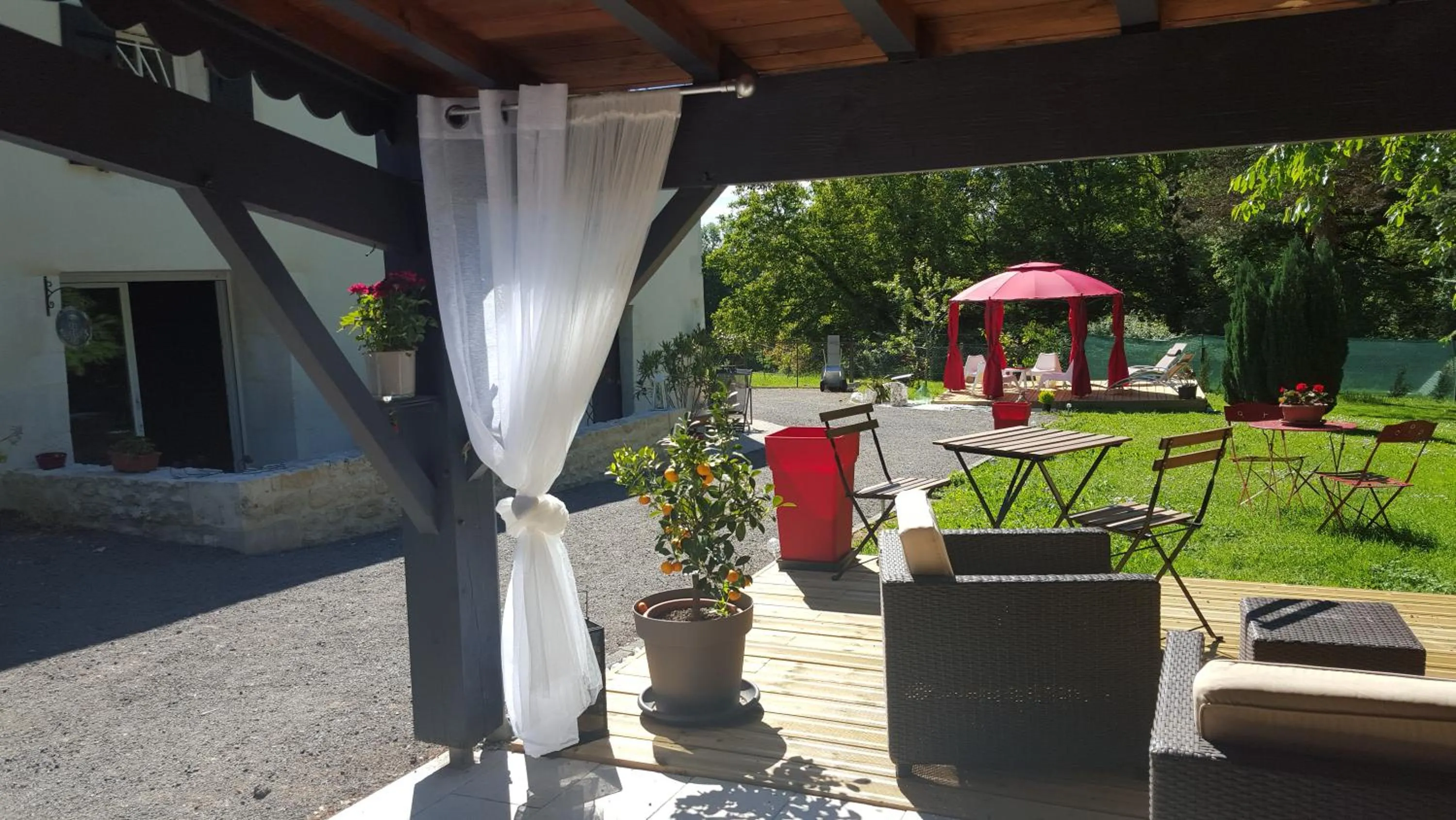 Patio in Clos des Morillons