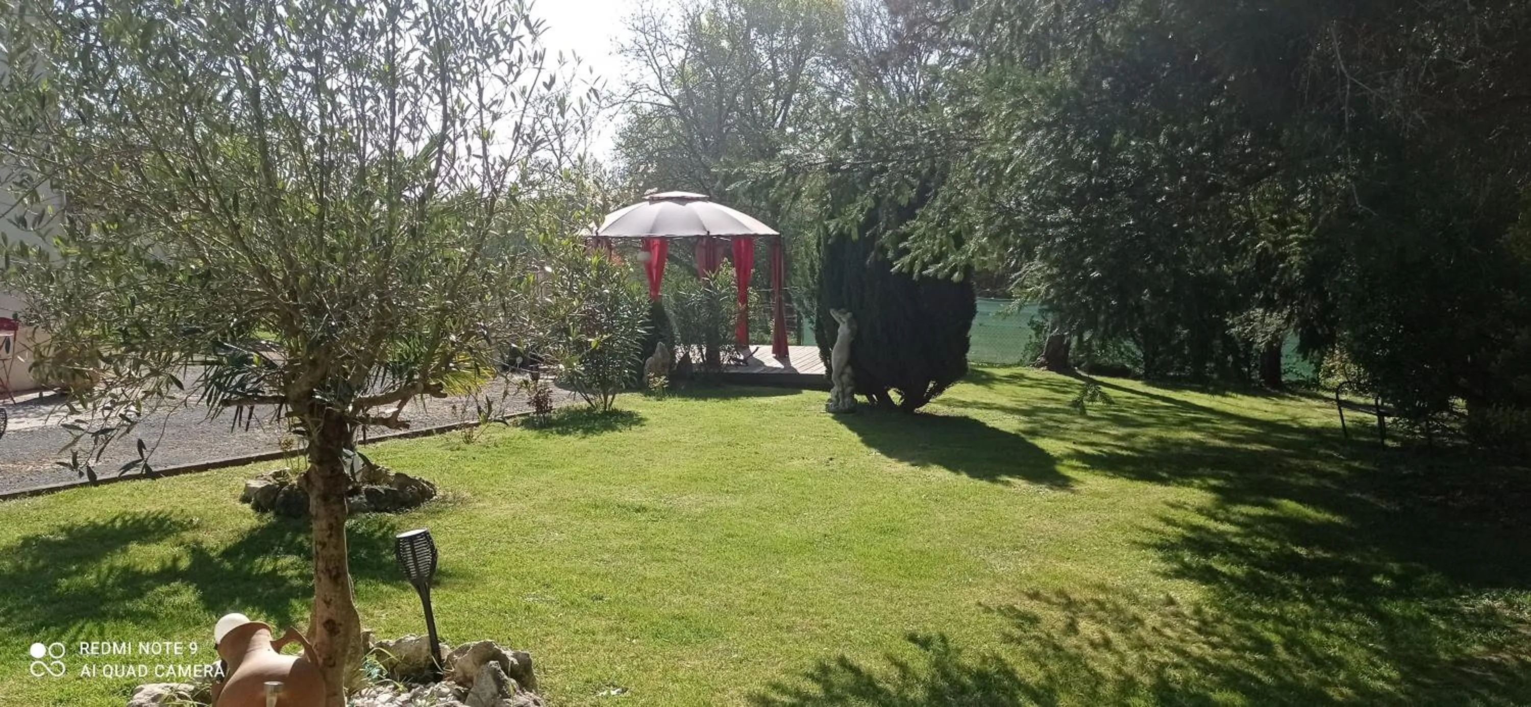 Garden view in Clos des Morillons