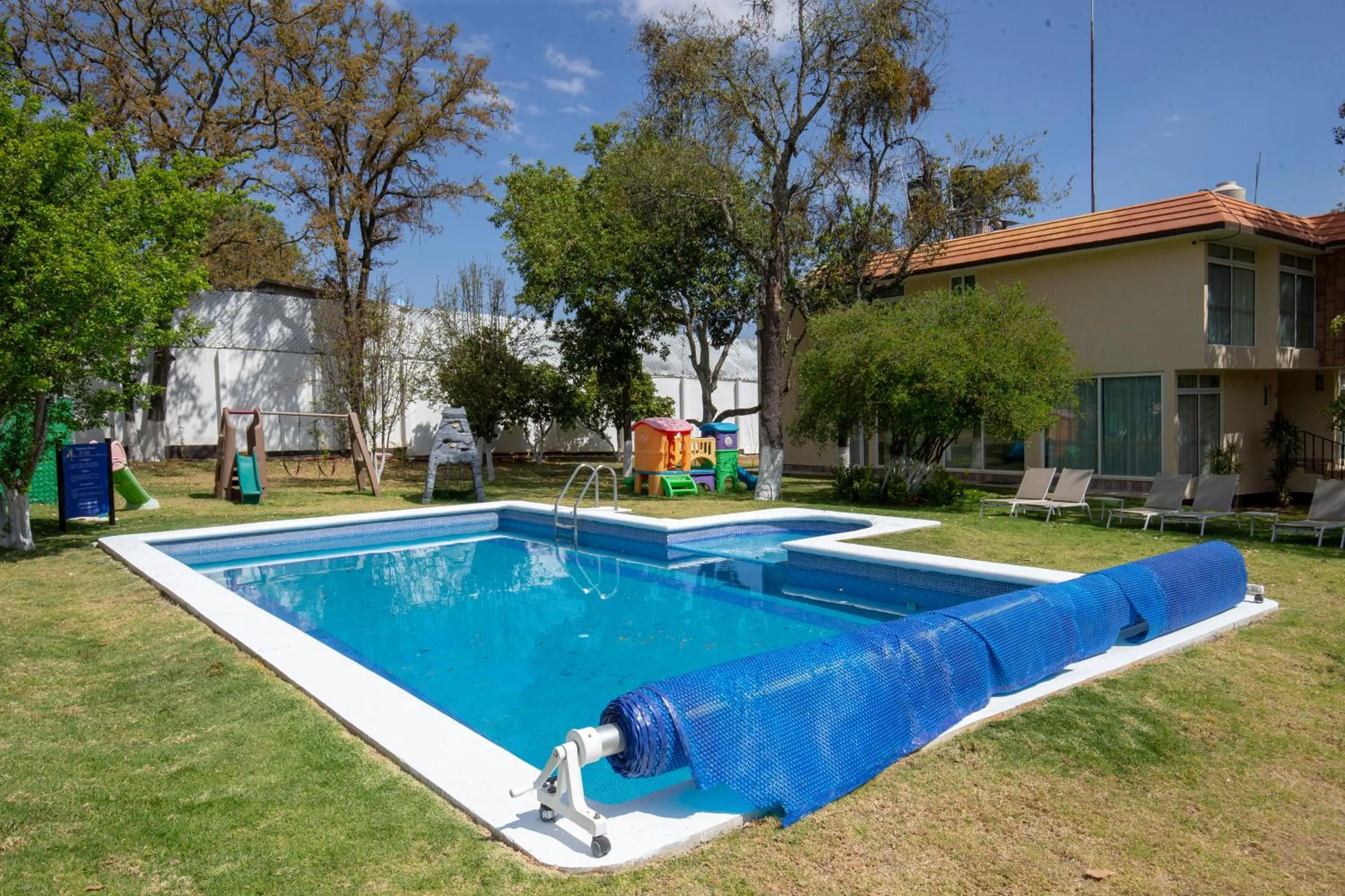 Swimming pool in Hotel & Glamping Huasca Sierra Verde