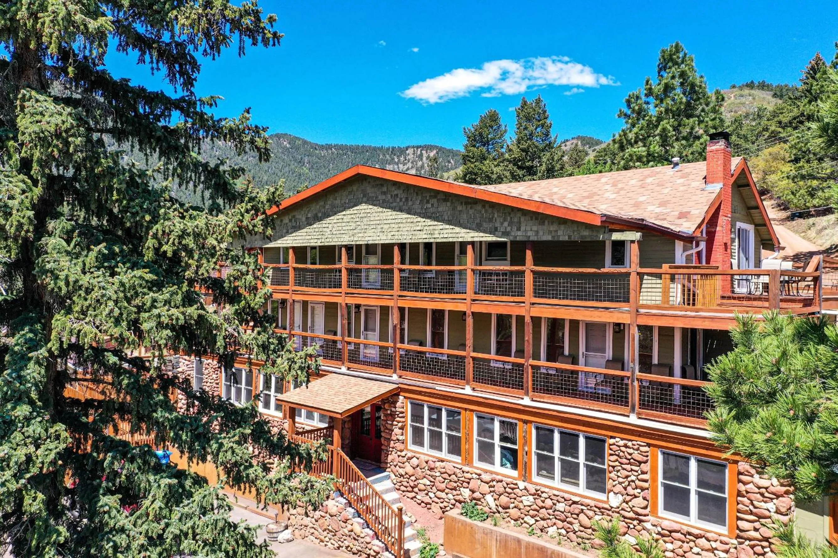 Property building in Green Mountain Falls Lodge