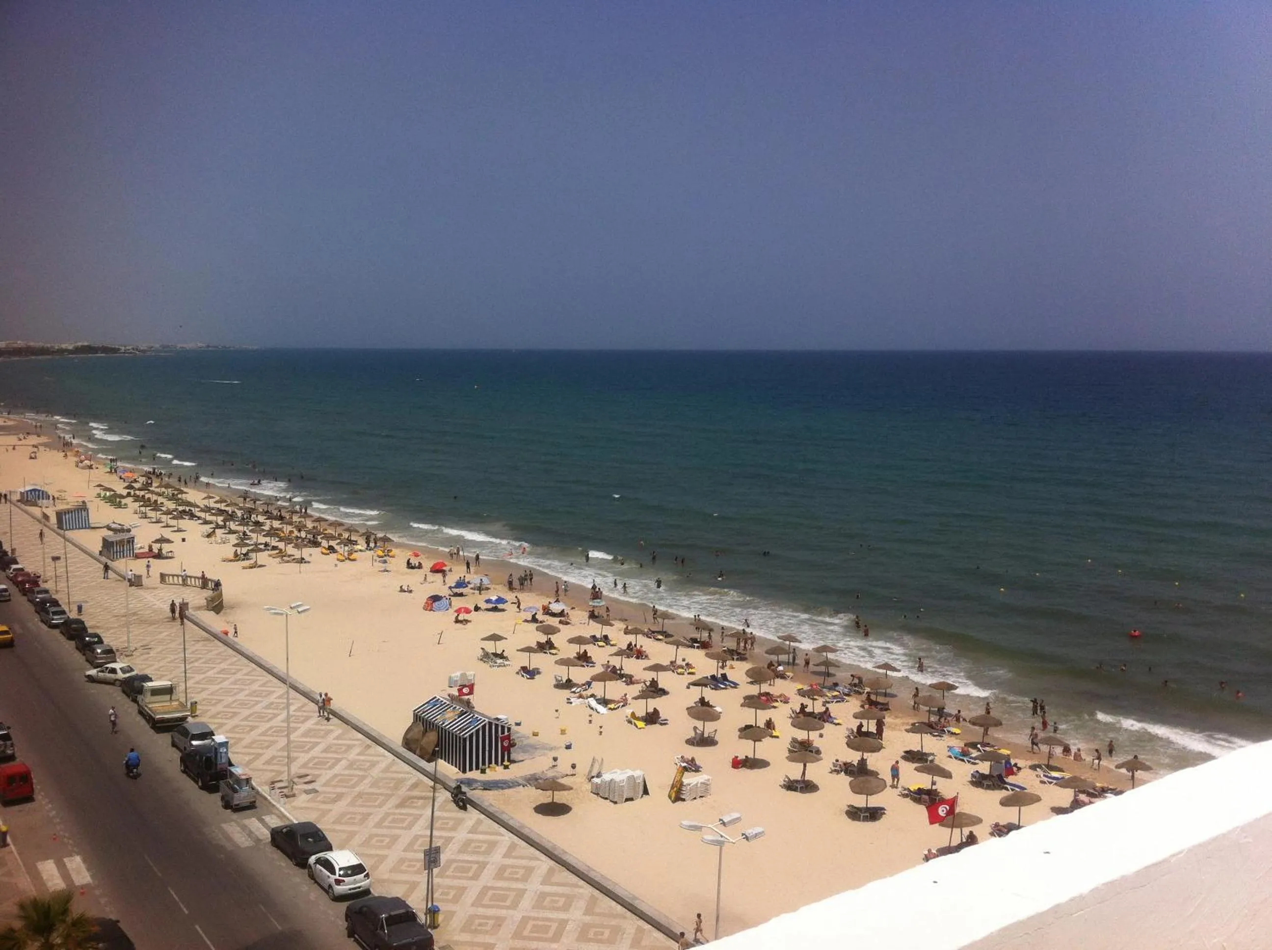 Beach in Residence Boujaafar