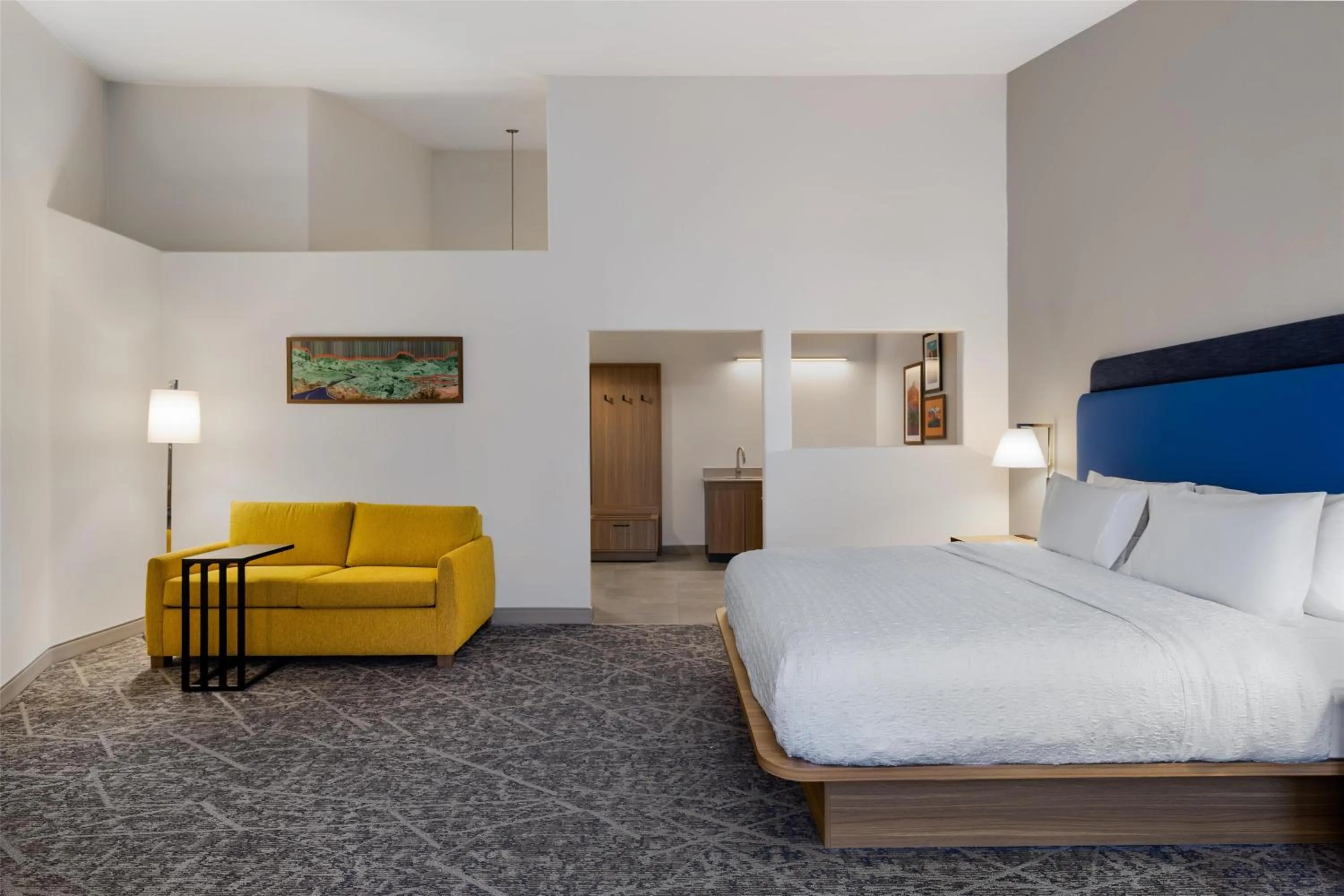 Living room, Bed in Hampton Inn & Suites by Hilton Mesquite