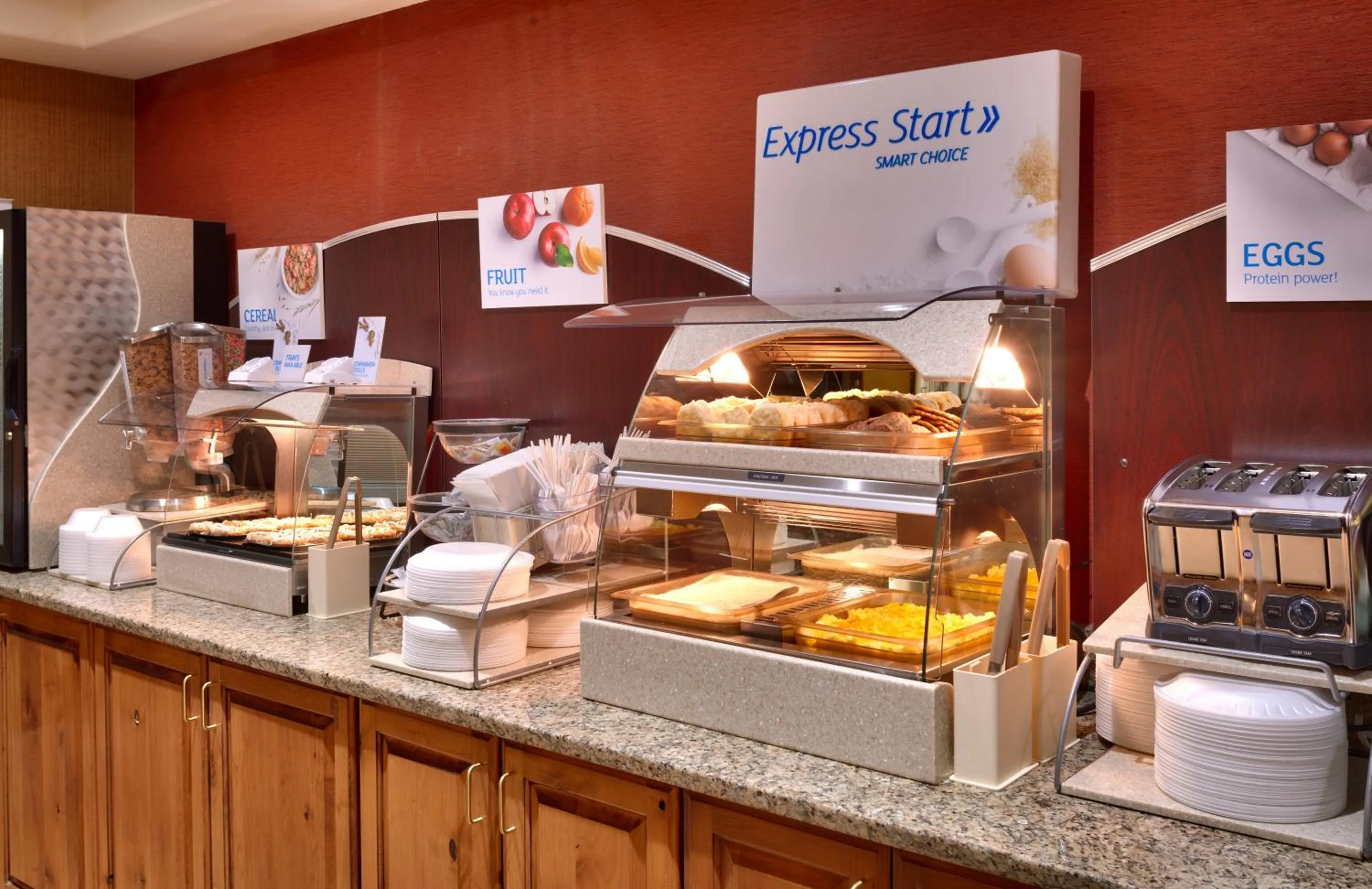 Breakfast in Holiday Inn Express & Suites Mesquite Nevada, an IHG Hotel