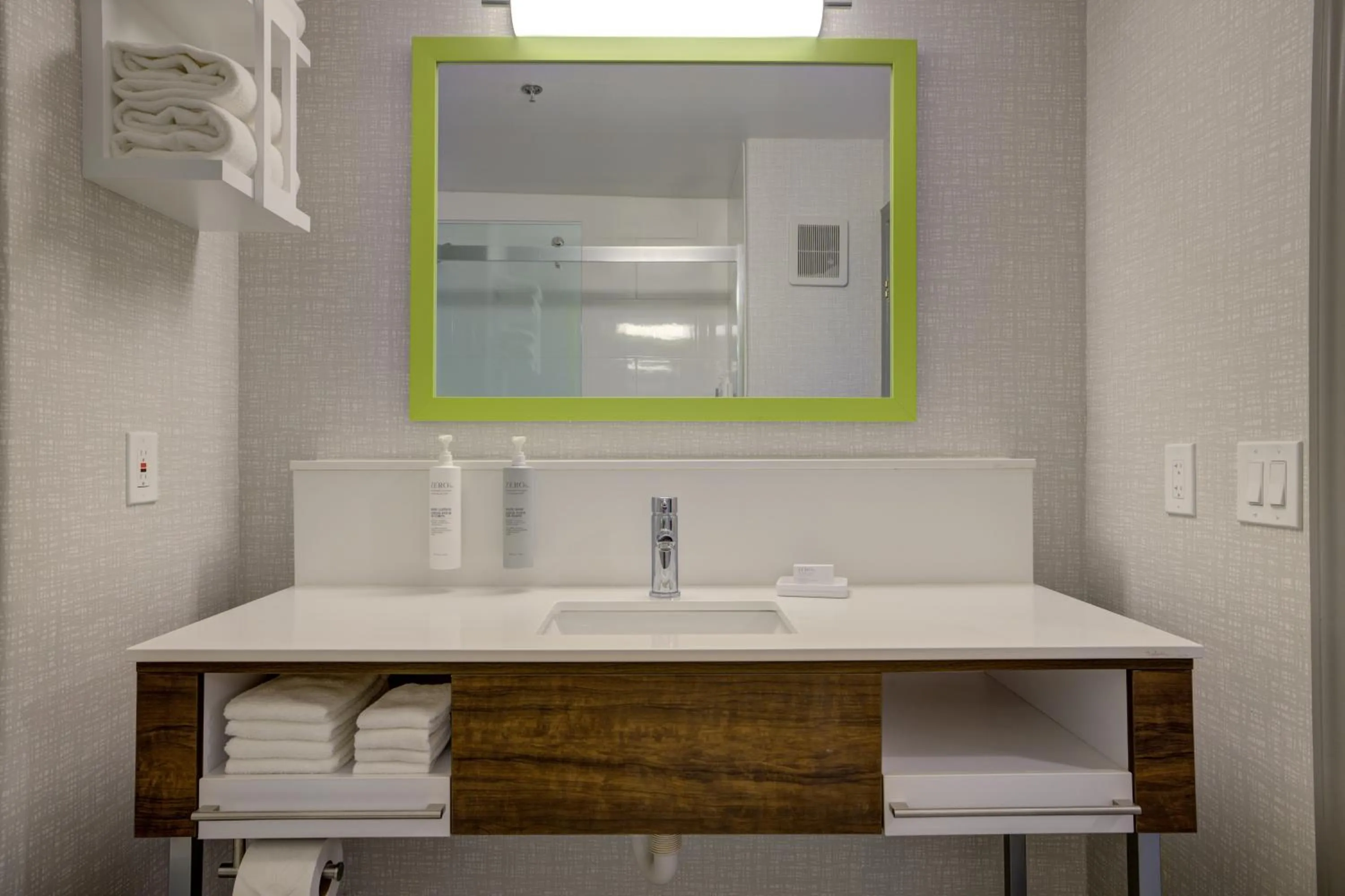 Bathroom in Hampton Inn & Suites by Hilton Mesquite