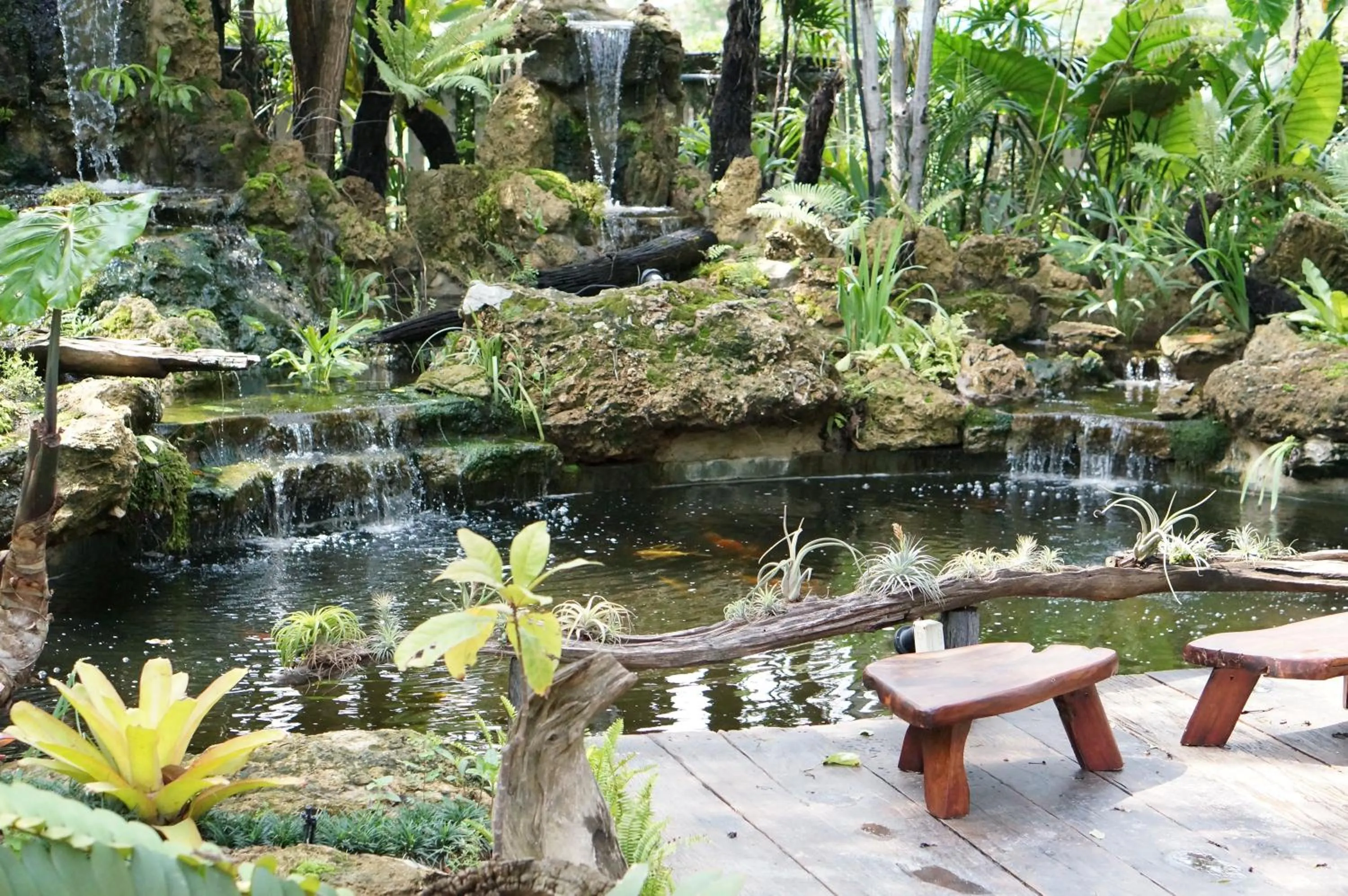 Property building in Country Lake View Hotel