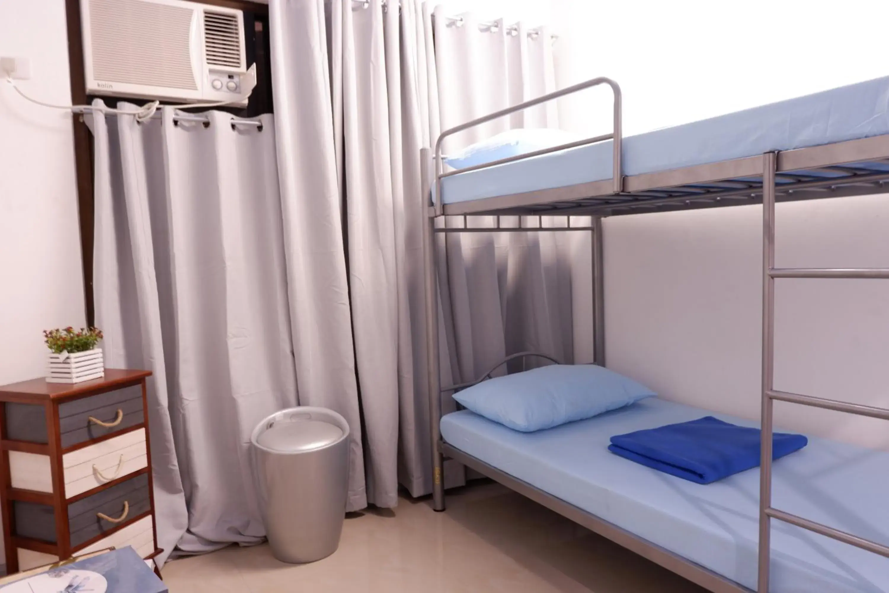 Double or Twin Room in Mactan-Cebu Airport Budget Hotel Double or Twin Room in Mactan-Cebu Airport Budget Hotel