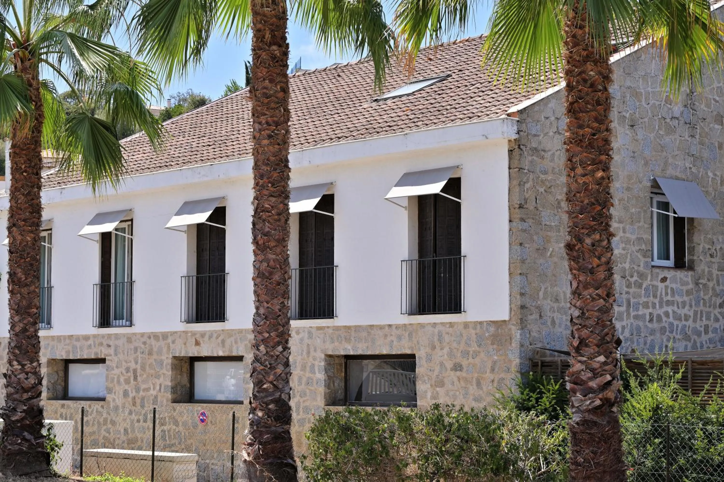 Property building in Hôtel de Porticcio