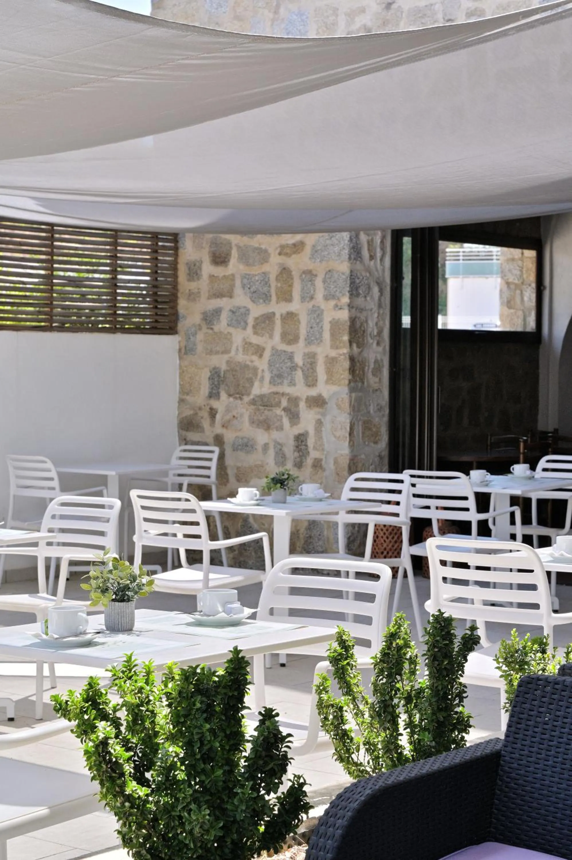 Patio in Hôtel de Porticcio