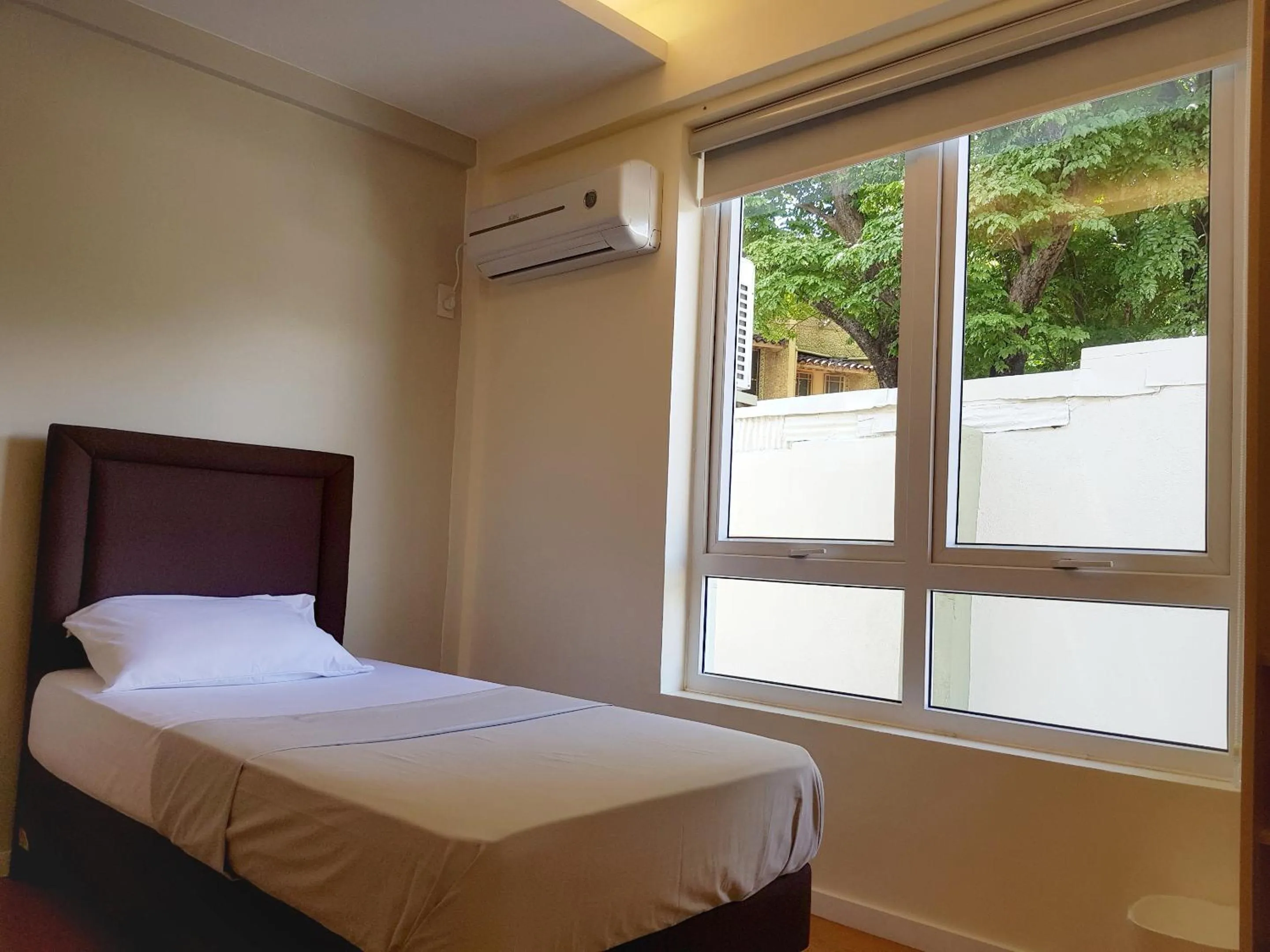 Bed in The Leaf House