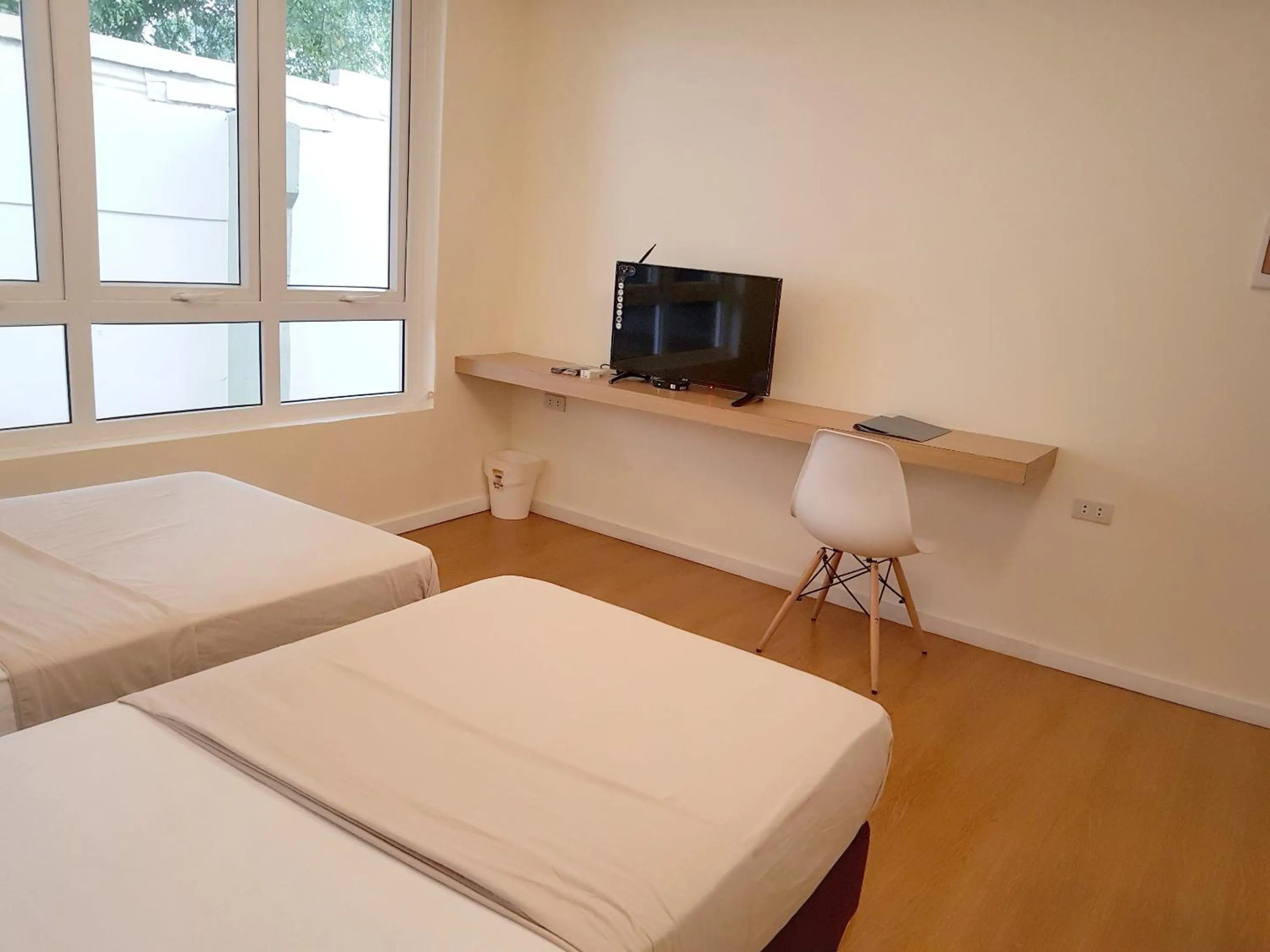 Bed in The Leaf House