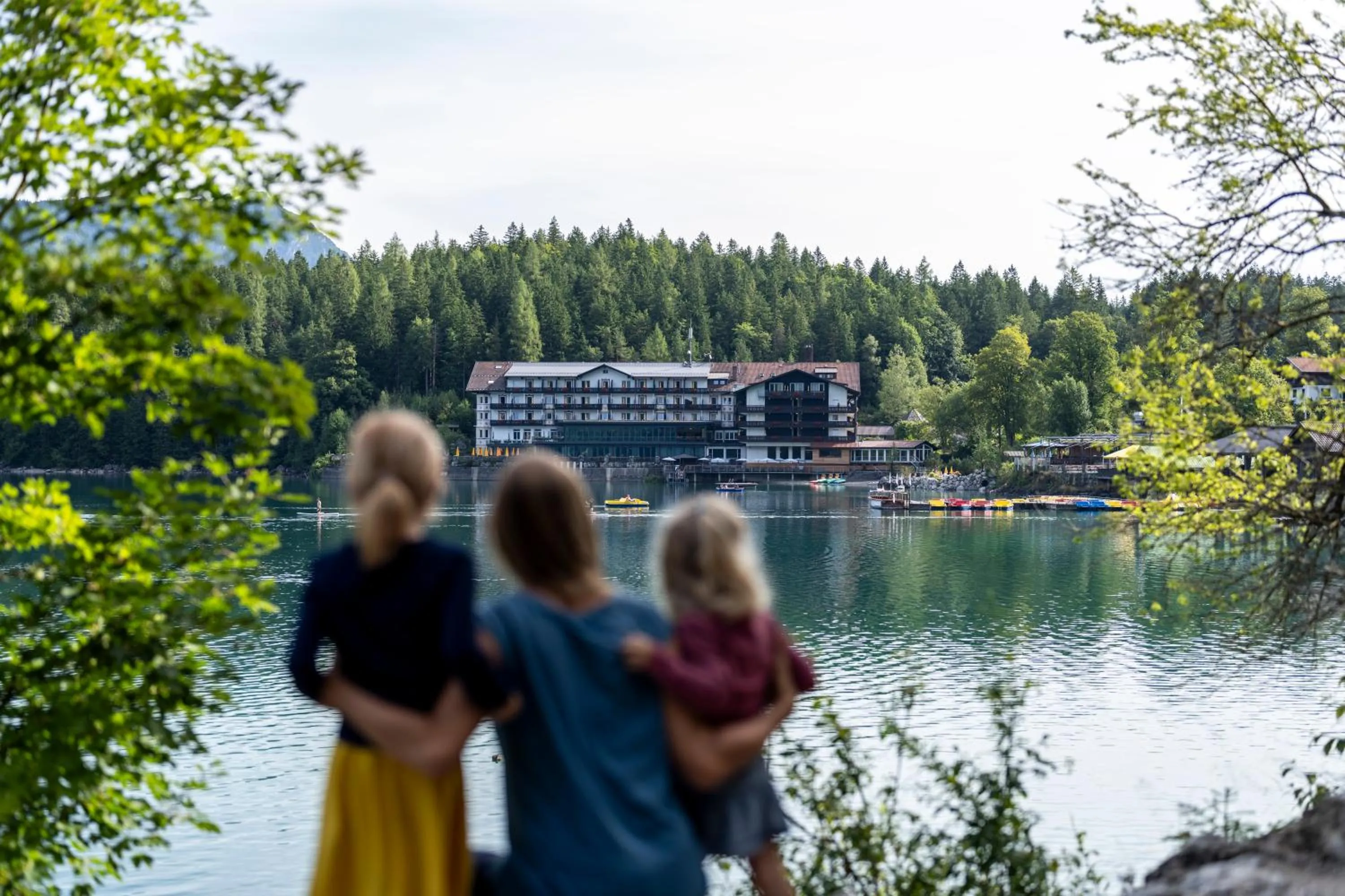 Summer in Eibsee Hotel