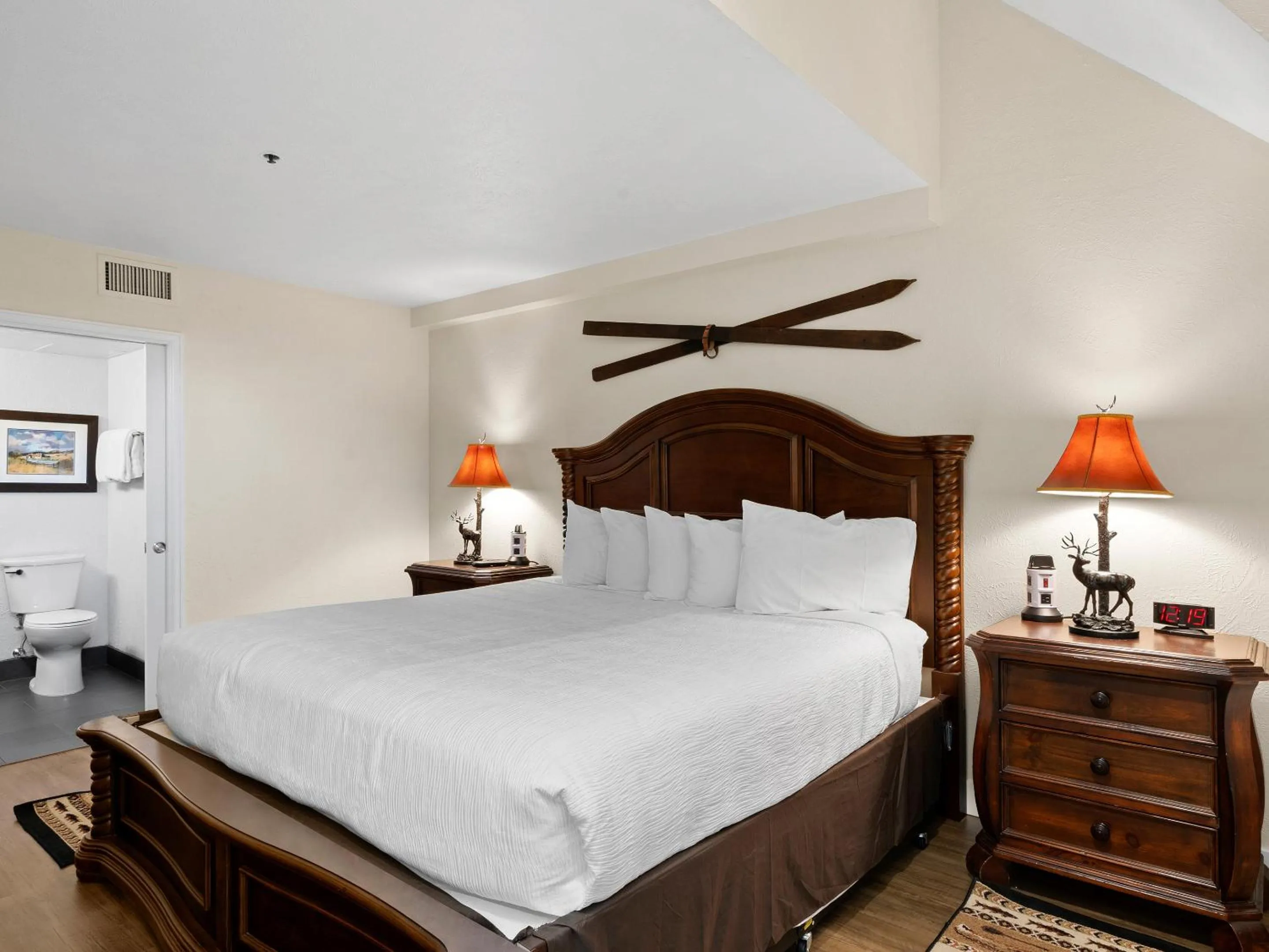 Bed in The Lodge at the Mountain Village by All Seasons Resort Lodging