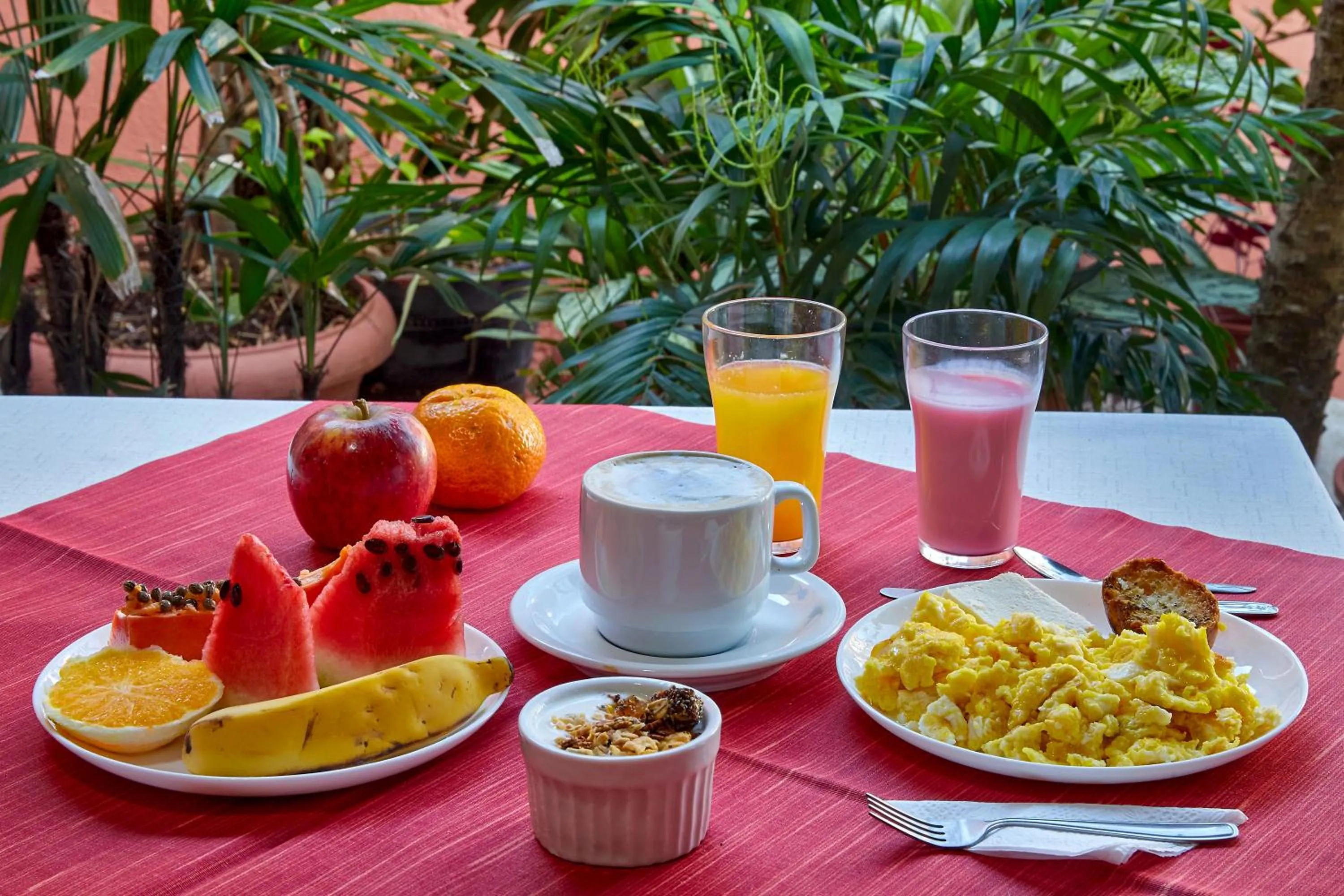 Breakfast in Oscar Hotel