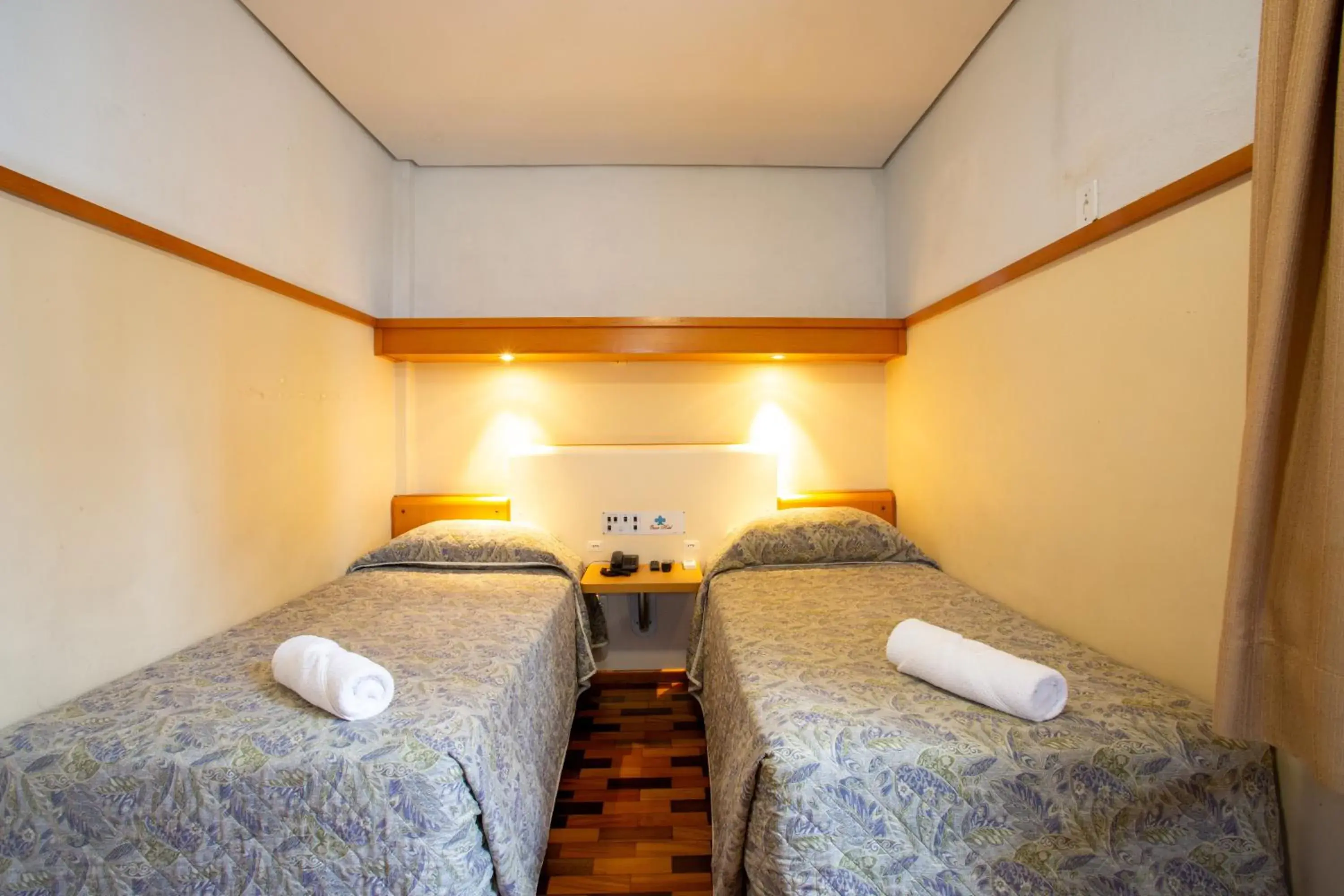 Twin Room - single occupancy in Oscar Hotel Twin Room - single occupancy in Oscar Hotel