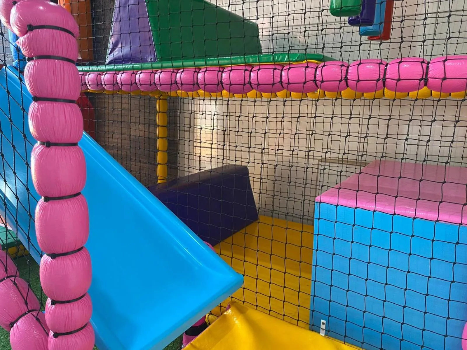 Kids's club in Hotel e Pousada Caroline