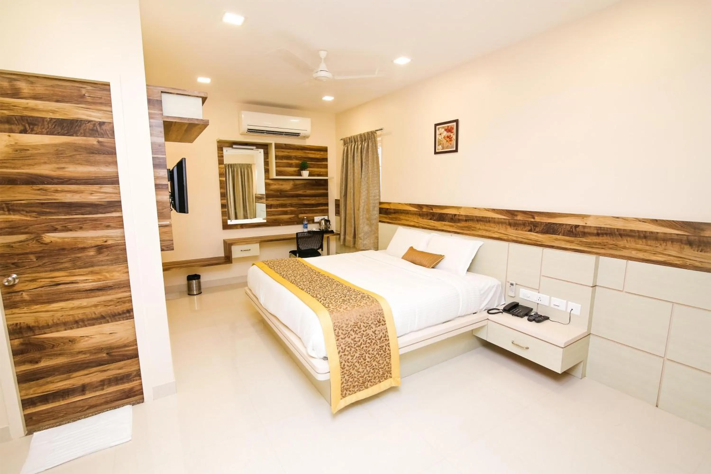 TV and multimedia, Bed in KK Inn