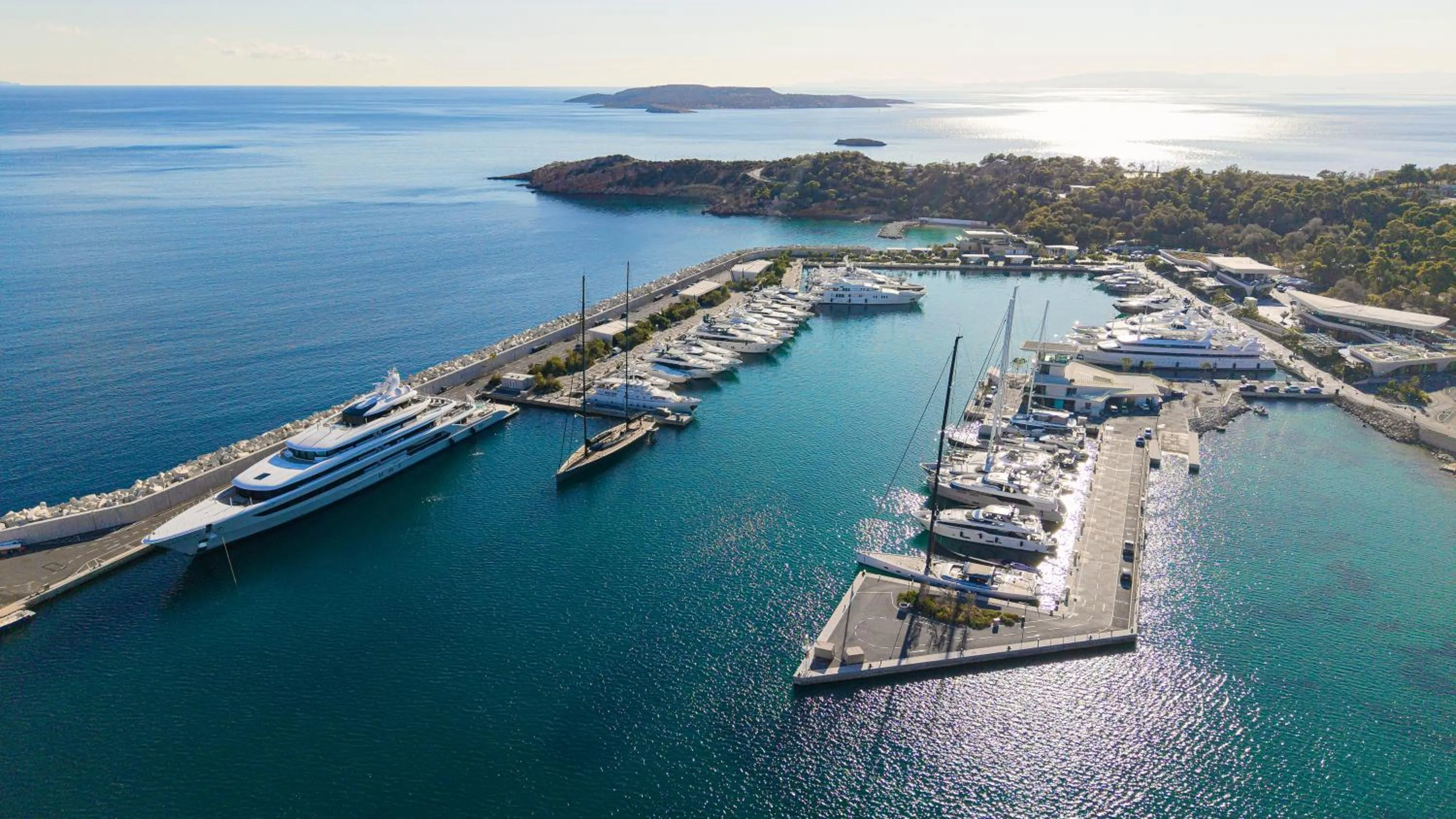 Restaurant/places to eat in Athenian Riviera Hotel& Suites