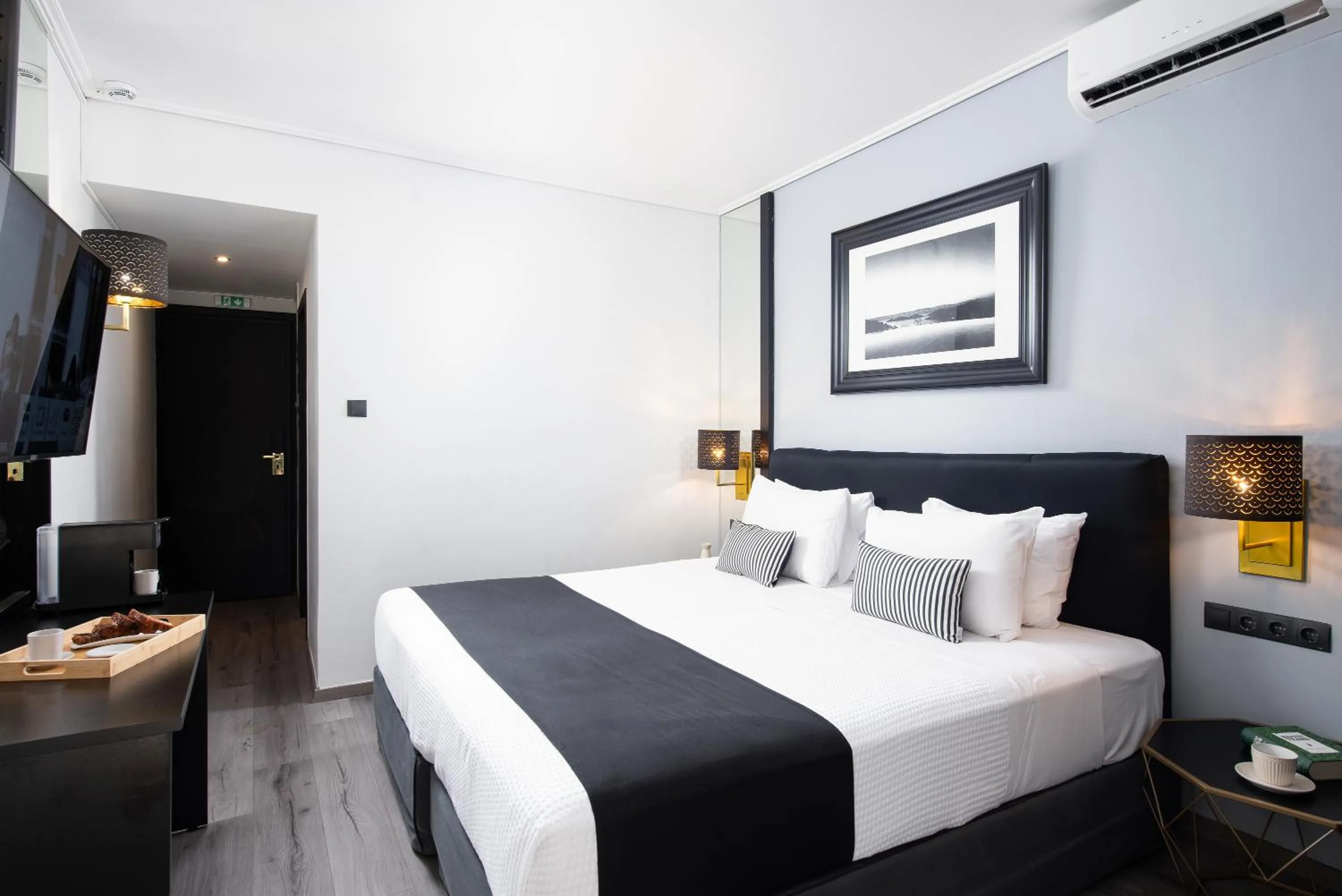 Bedroom, Bed in Athenian Riviera Hotel& Suites