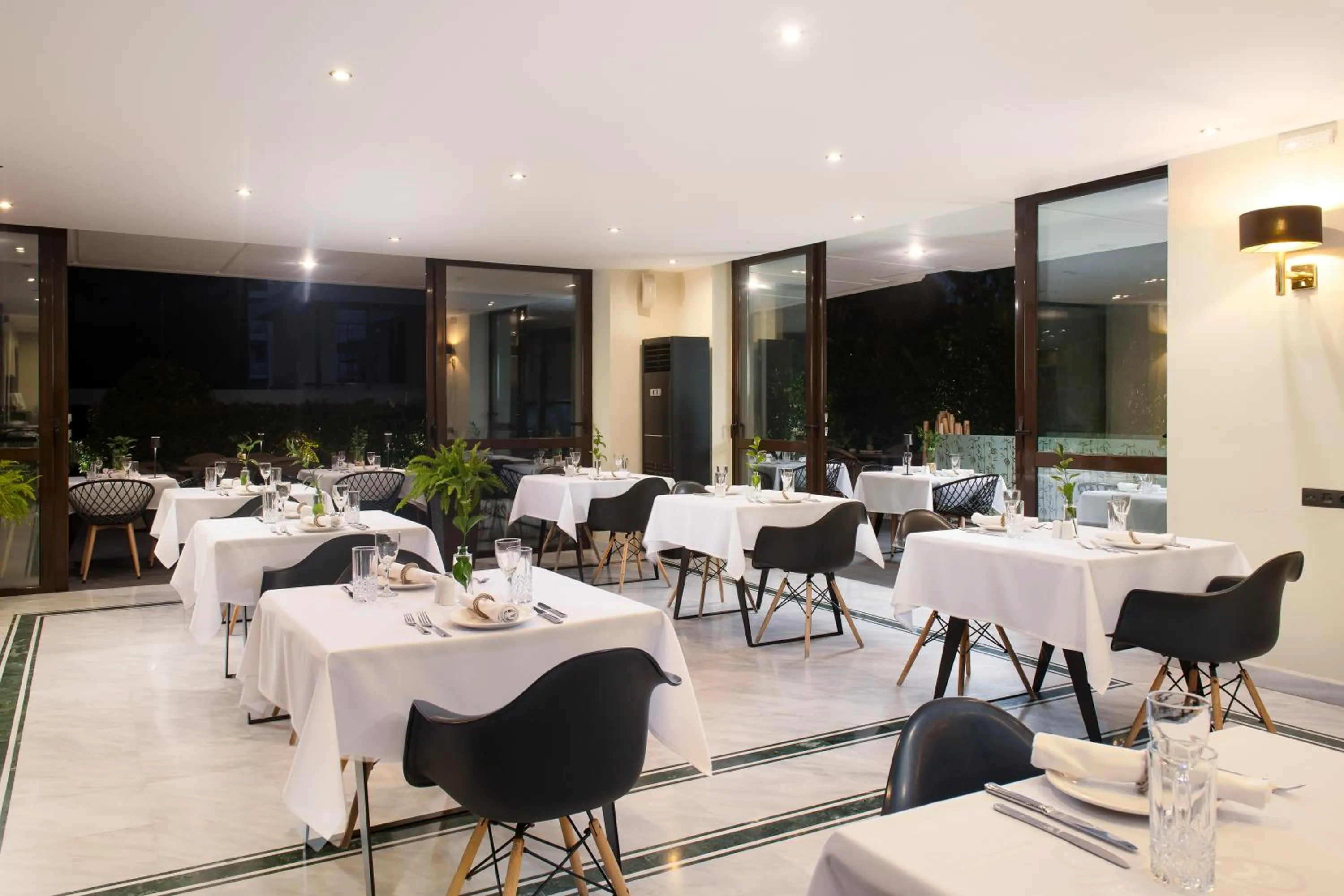 Restaurant/places to eat in Athenian Riviera Hotel& Suites