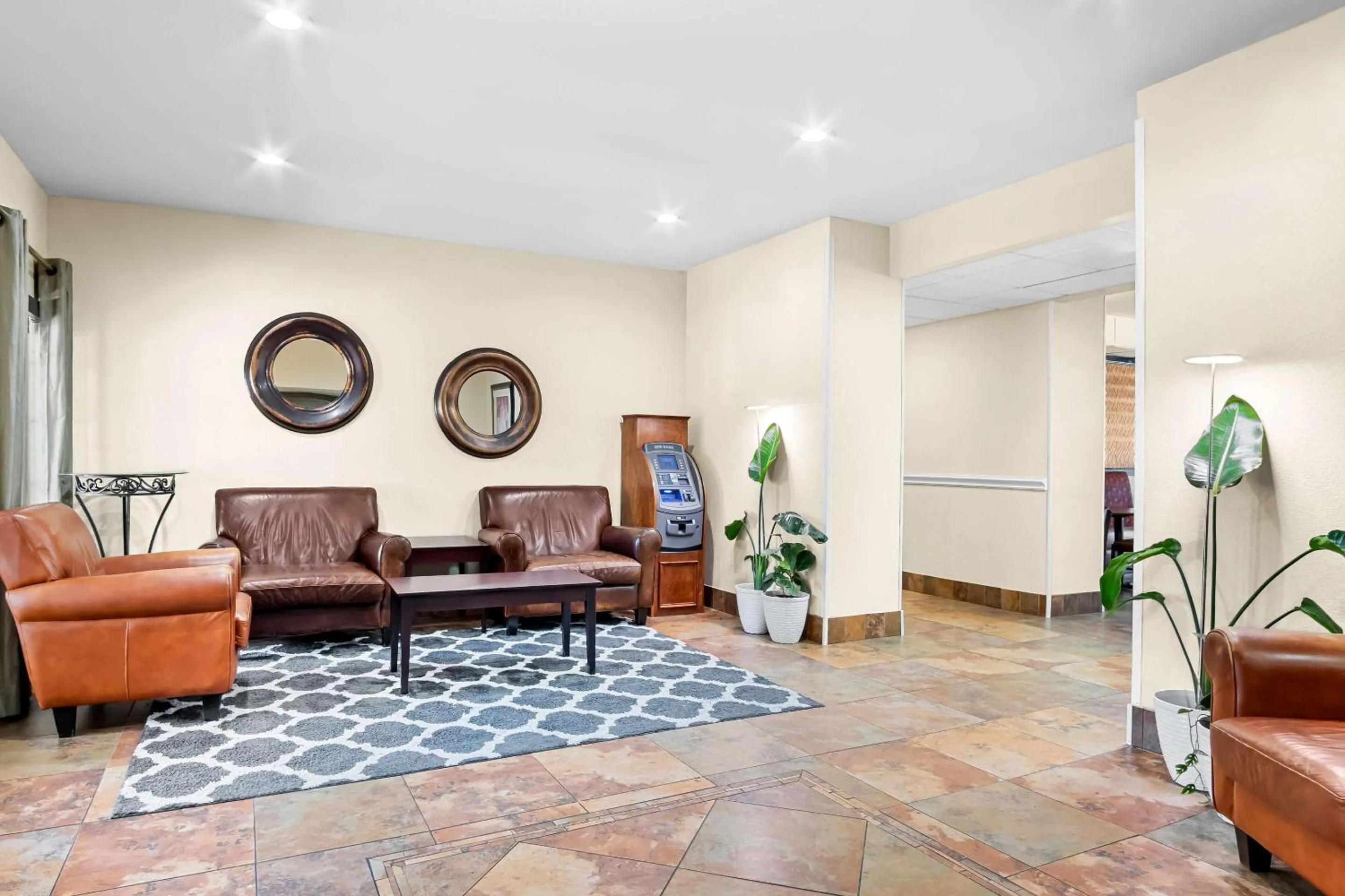 Lobby or reception in MainStay Suites Addison-Dallas