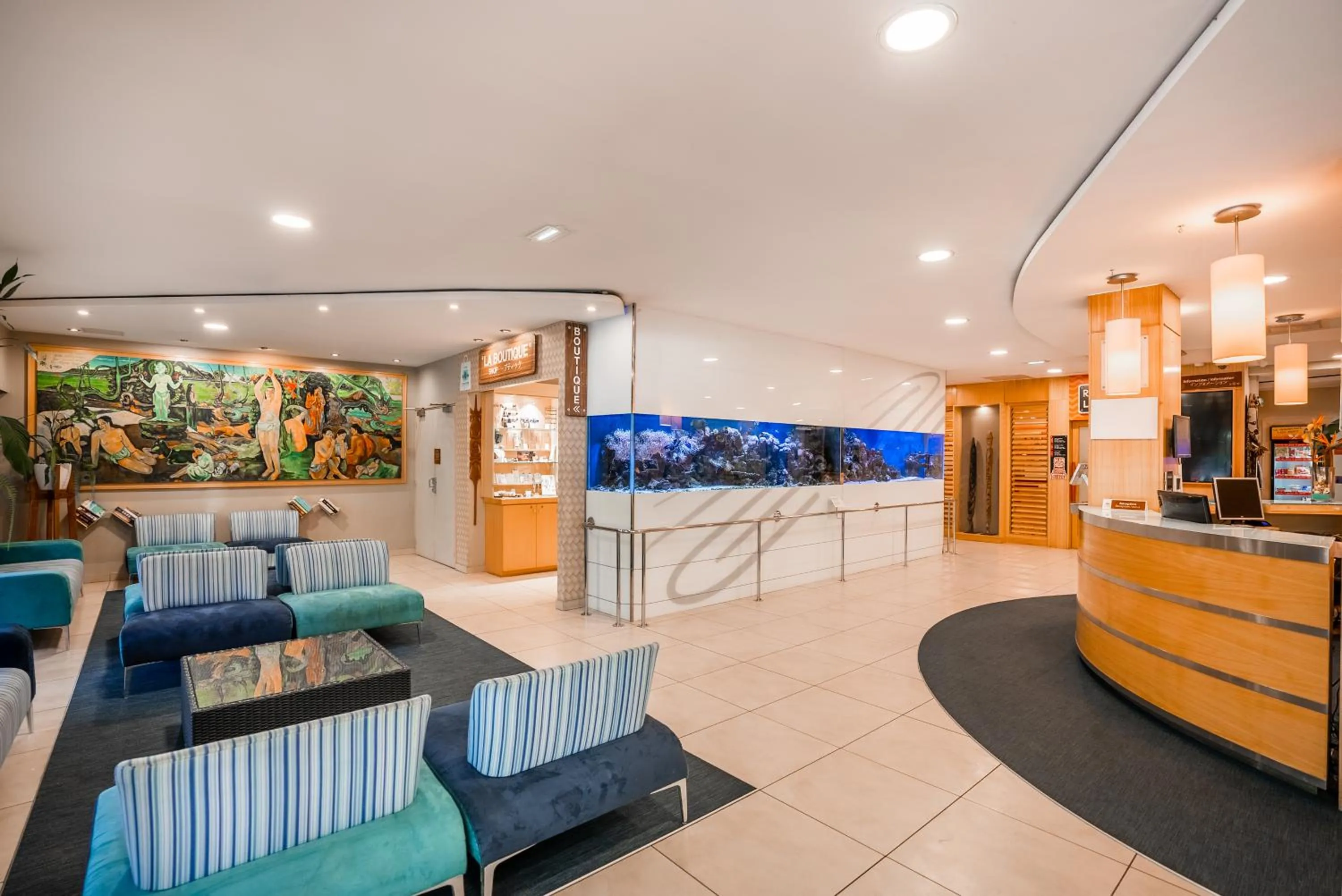 Lobby or reception in Hôtel Le Lagon