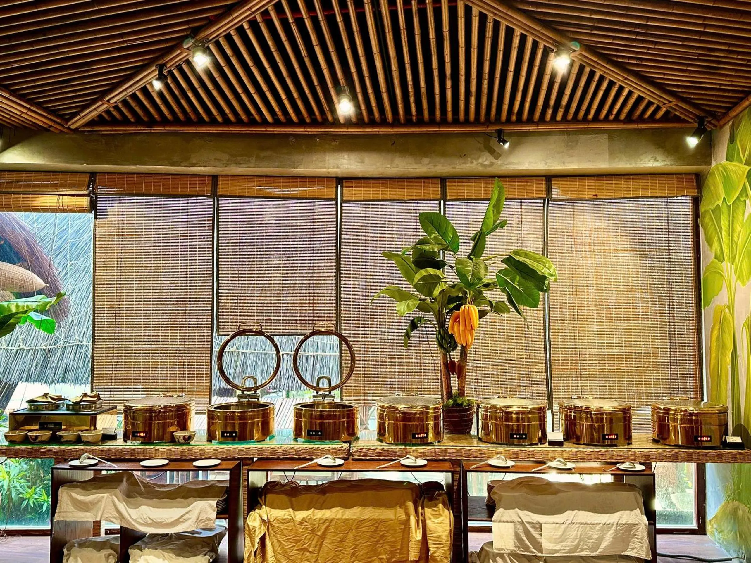 Restaurant/places to eat in MissBamboo Hotel Nha Trang