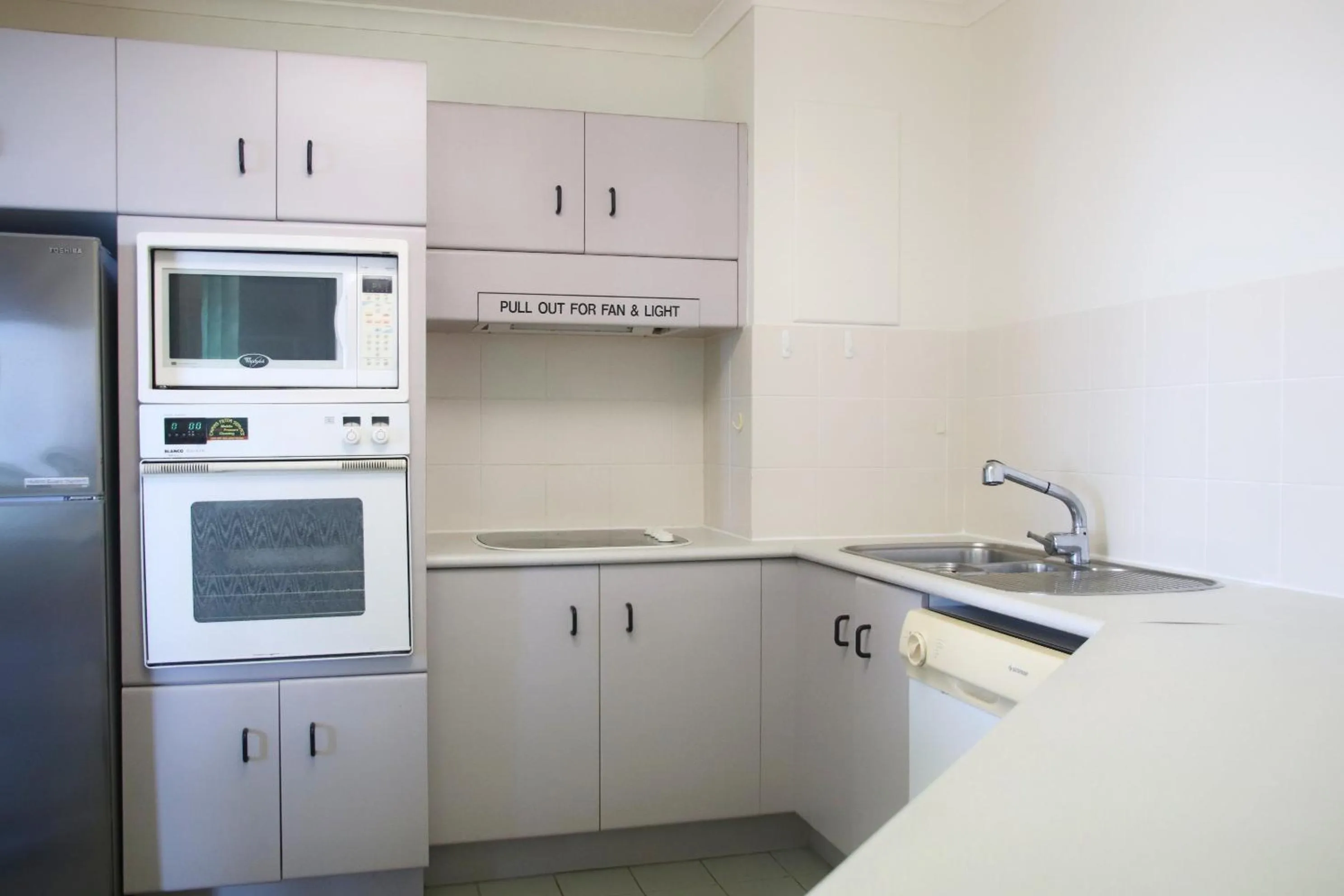 Kitchen or kitchenette in 181 The Esplanade