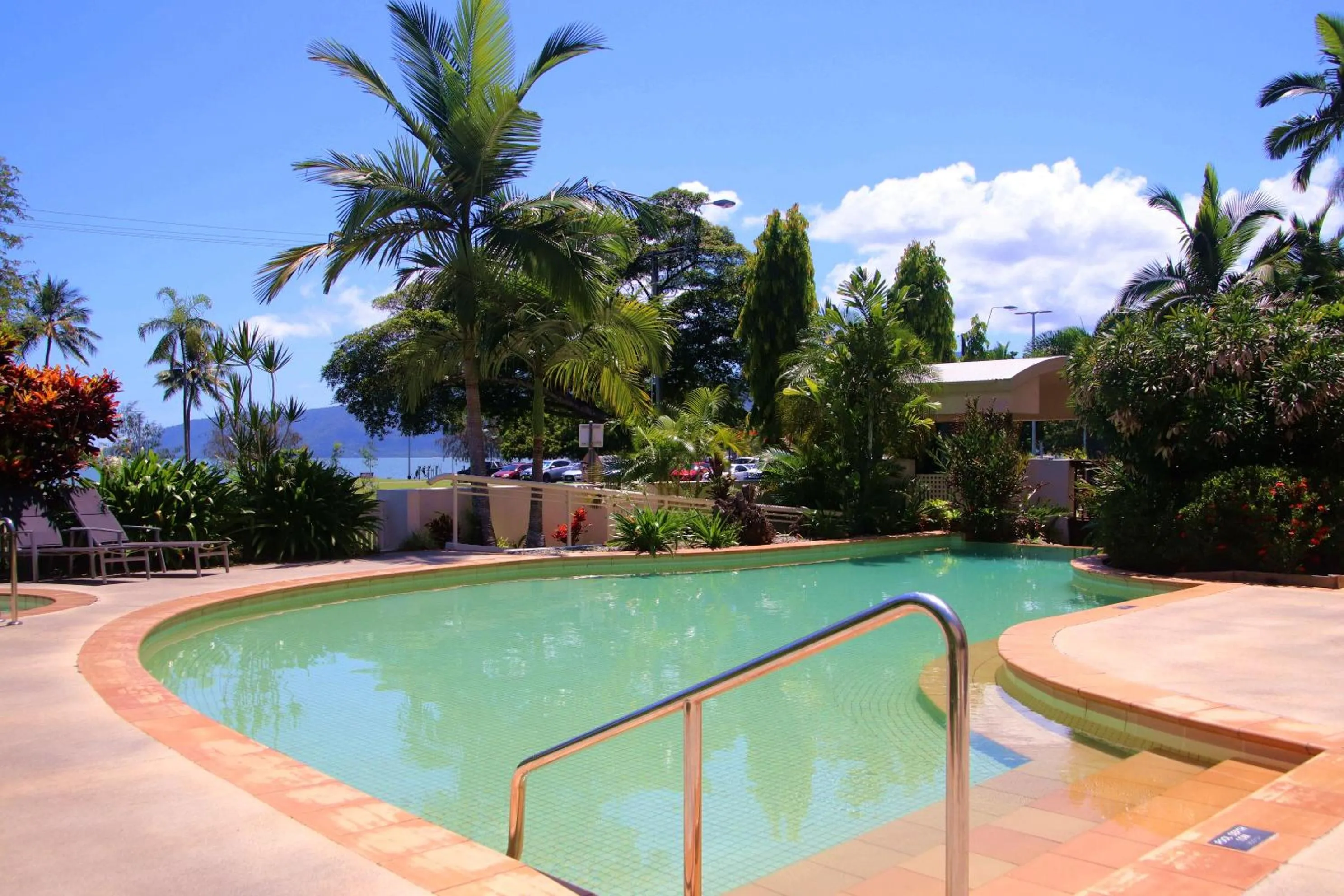 Swimming pool in 181 The Esplanade