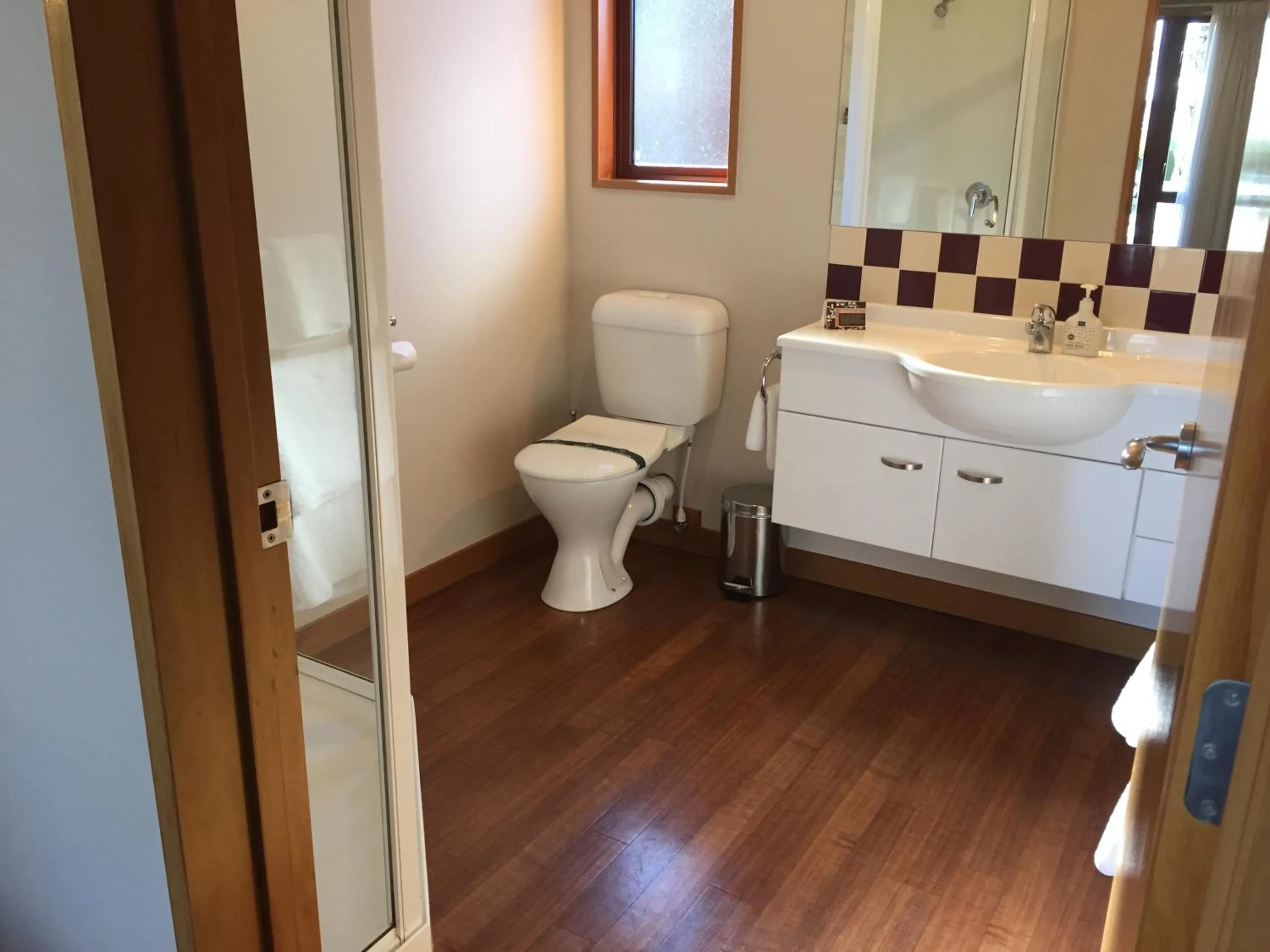 Day in Settlers Boutique Motel