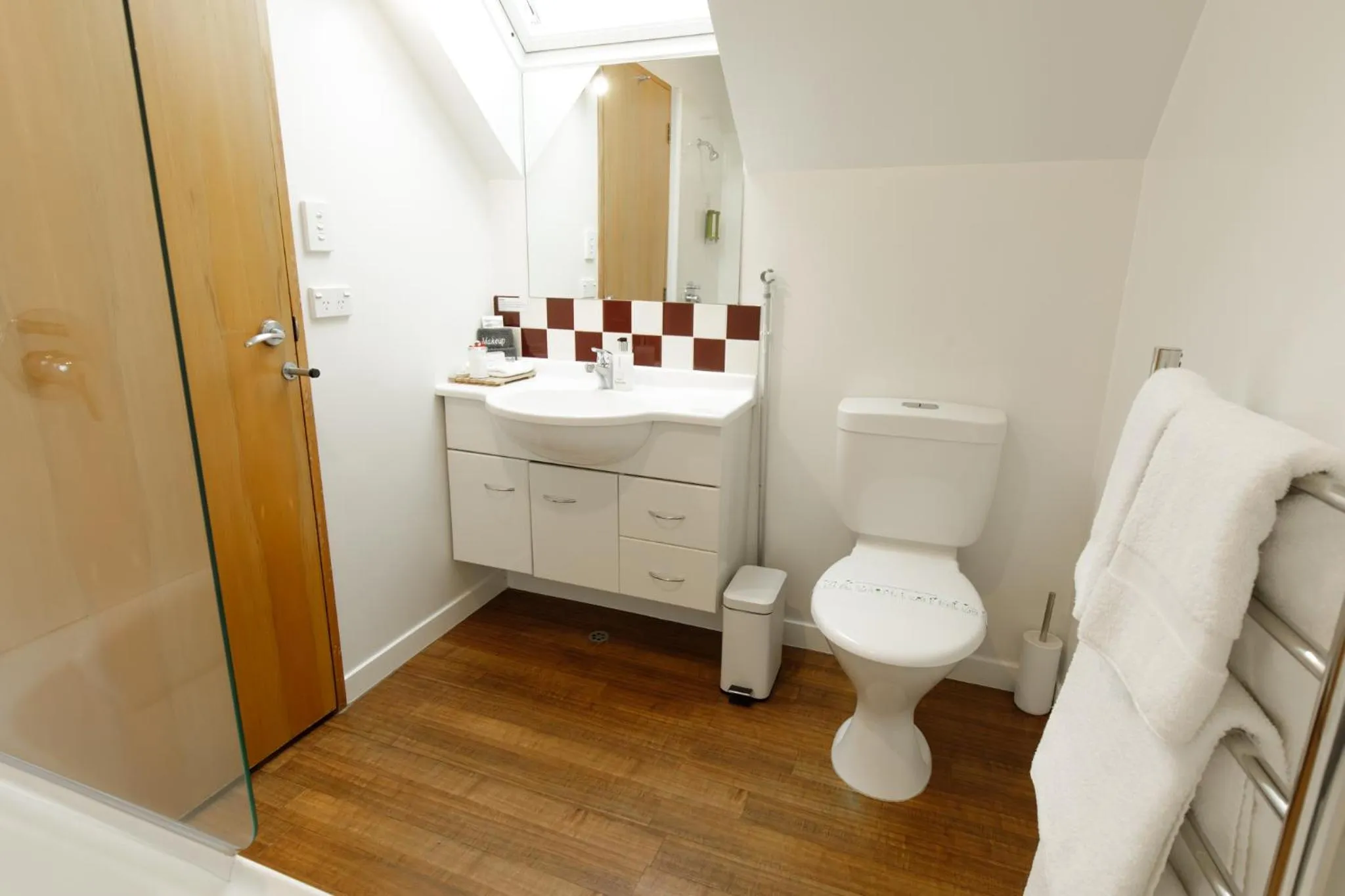 Bathroom in Settlers Boutique Motel