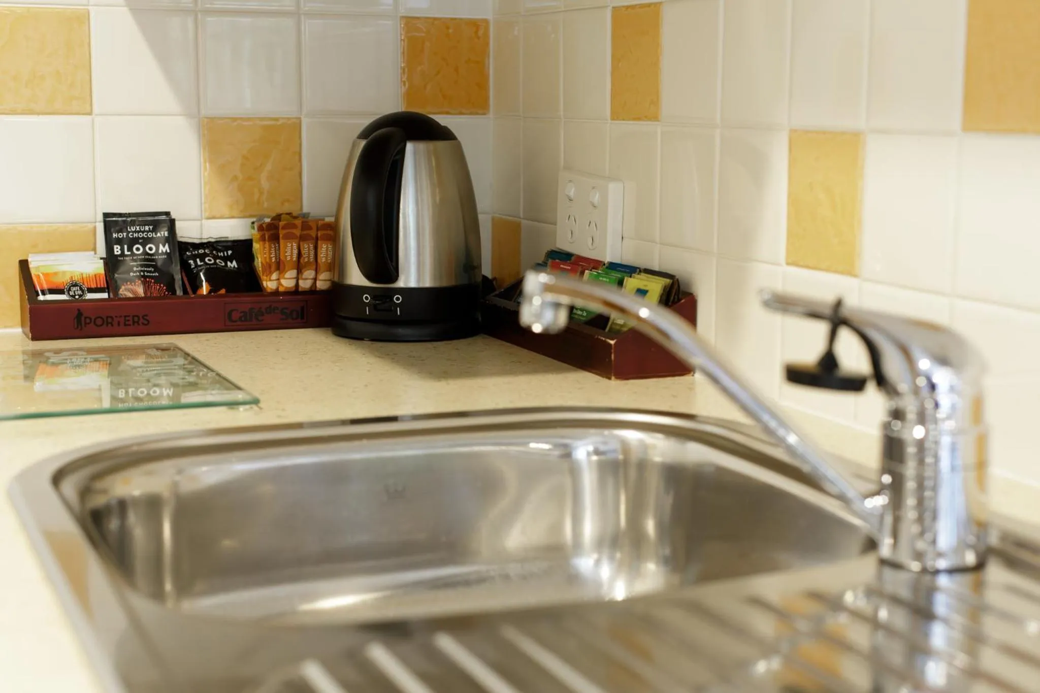 kitchen in Settlers Boutique Motel