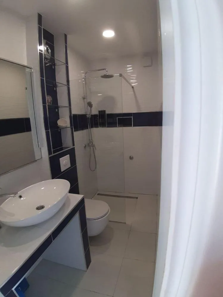 Shower in Apartments Erika