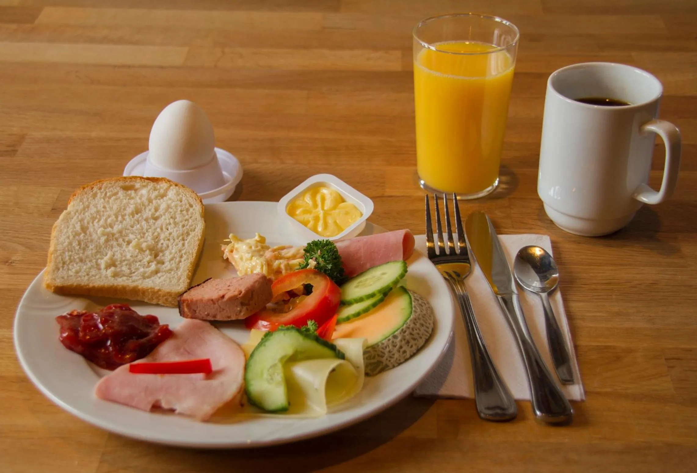 Buffet breakfast in Grimstad Vertshus