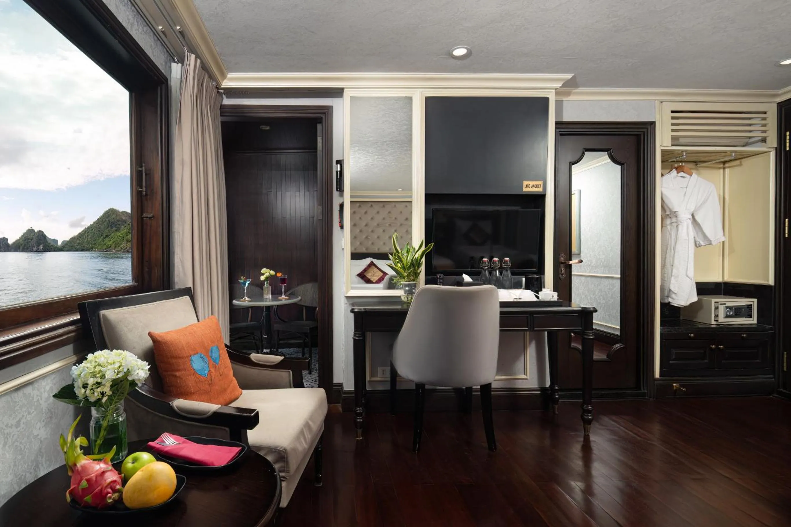 Bedroom in Halong Athena Cruise