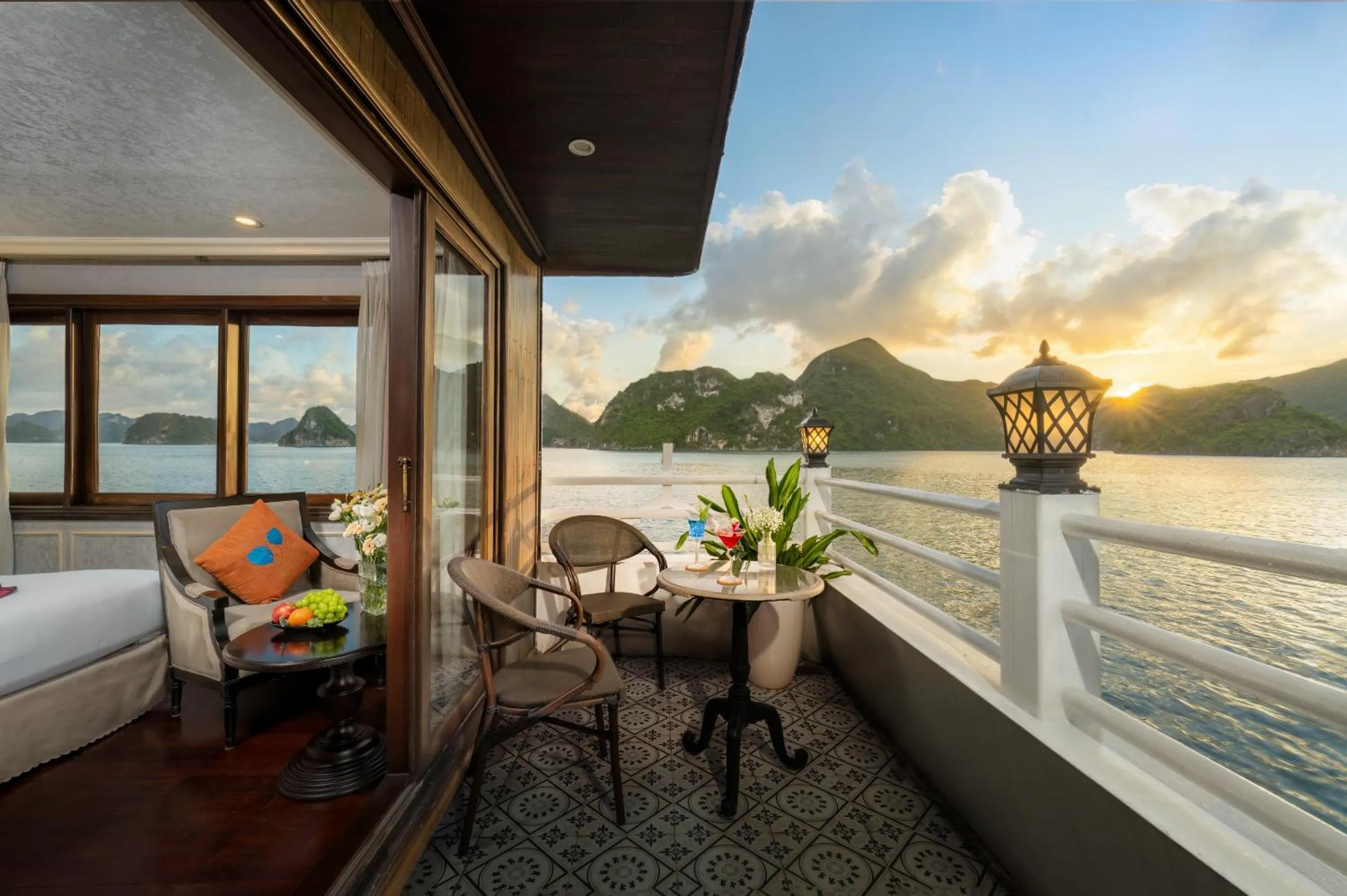 Bedroom in Halong Athena Cruise