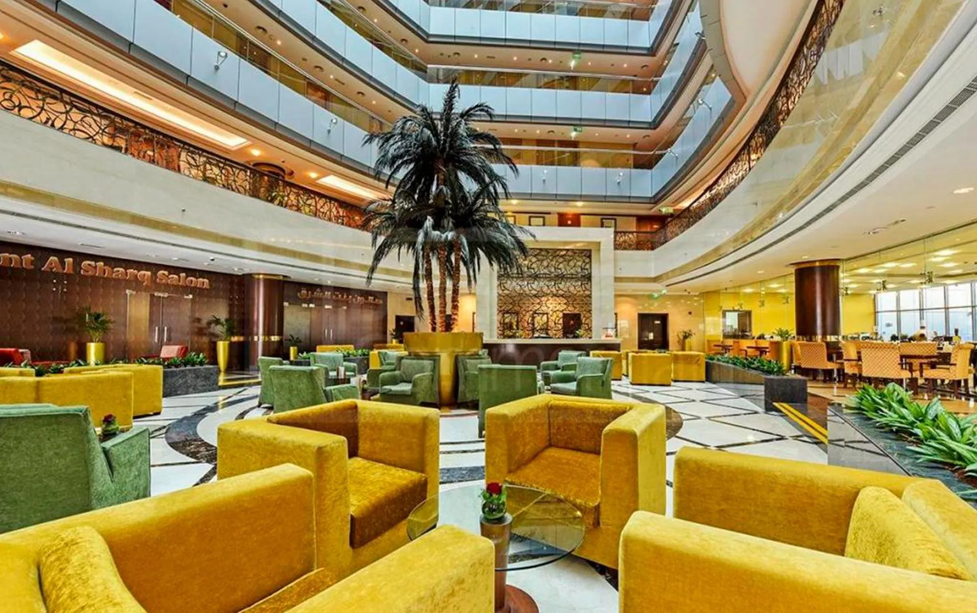 Lobby or reception in City Seasons Hotel Dubai