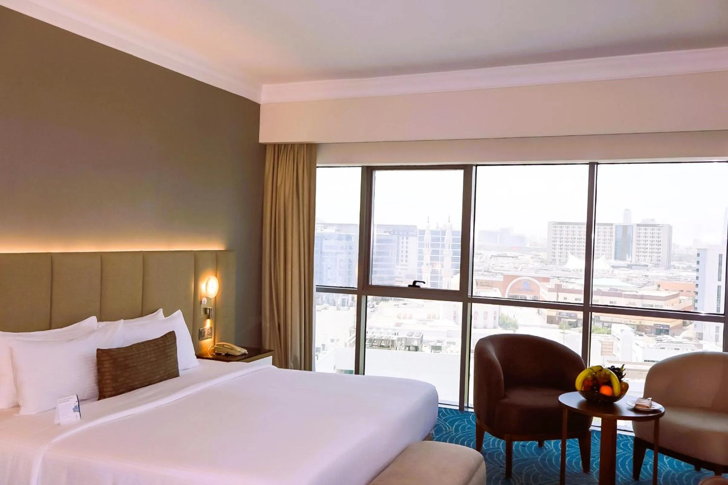Bedroom, Bed in City Seasons Hotel Dubai