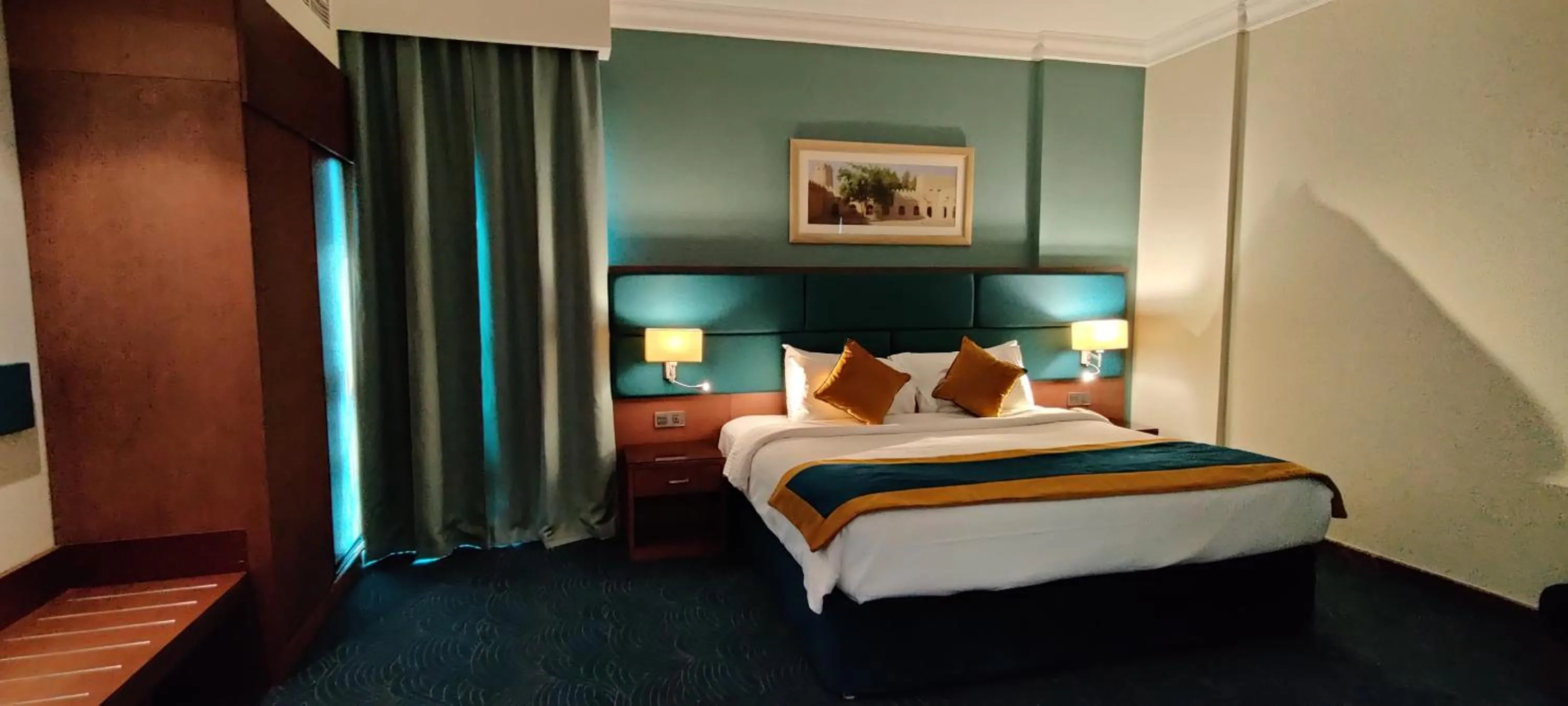 Bed in City Seasons Hotel Dubai