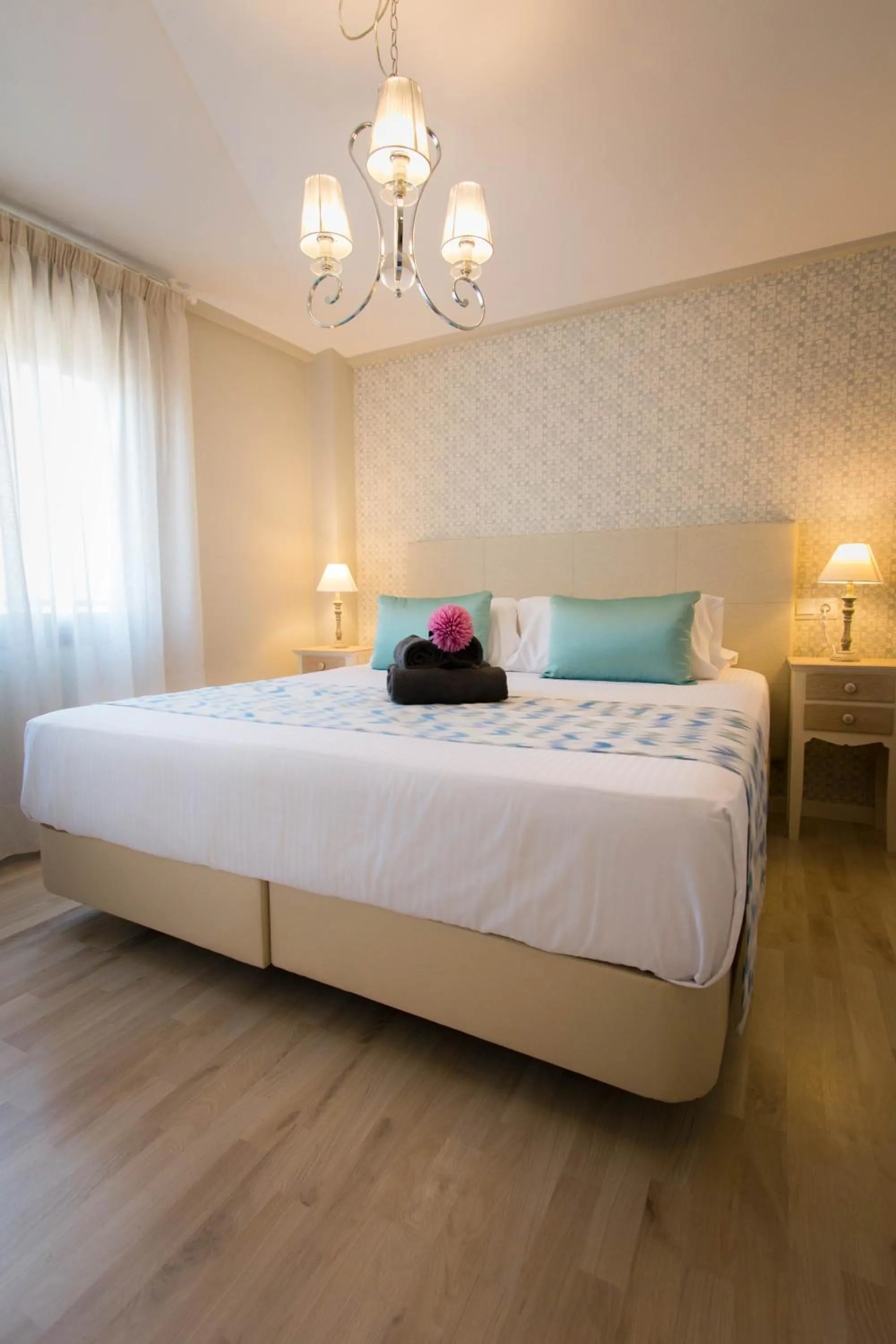 Bed in Holidays2Malaga Suites