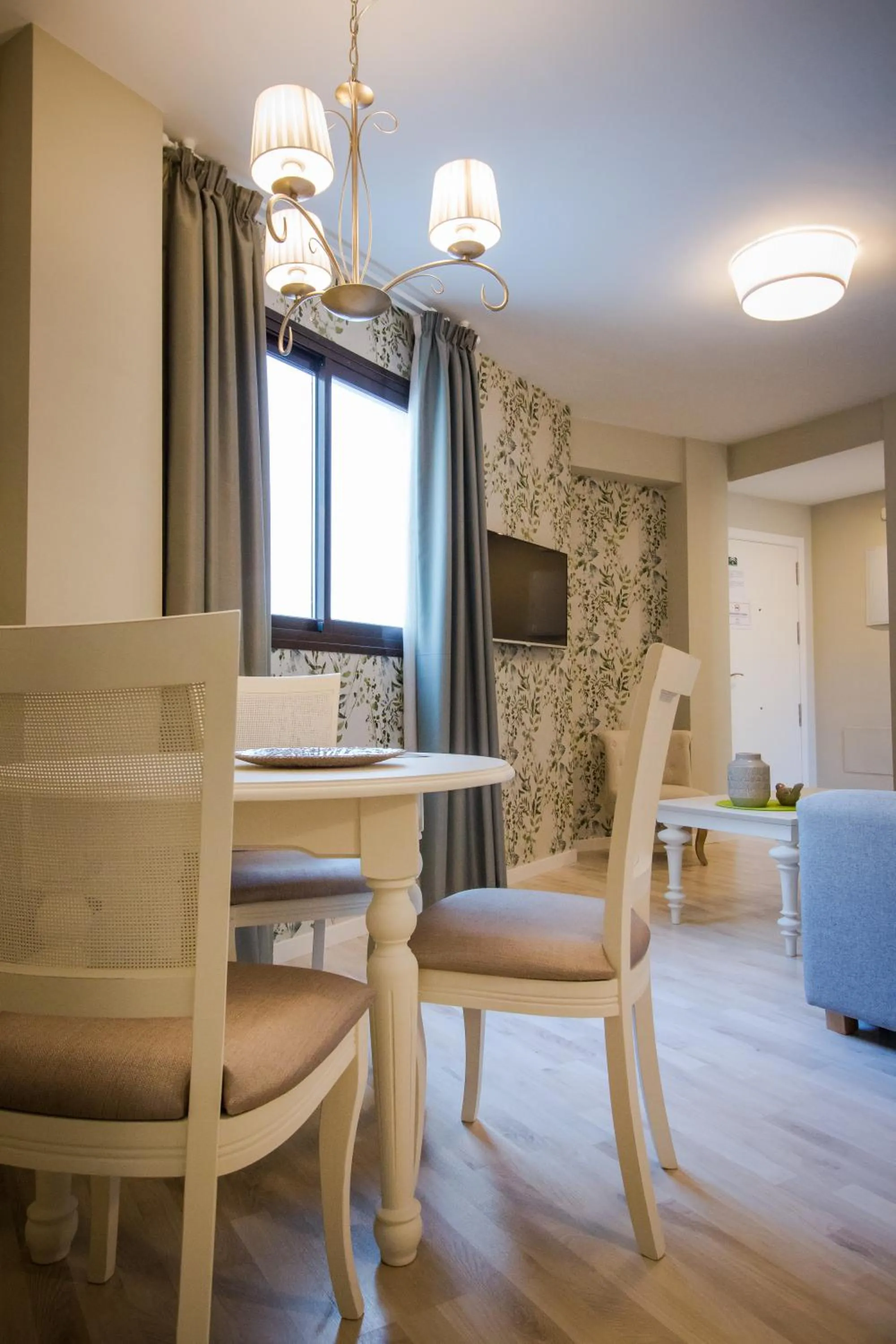 Dining area in Holidays2Malaga Suites