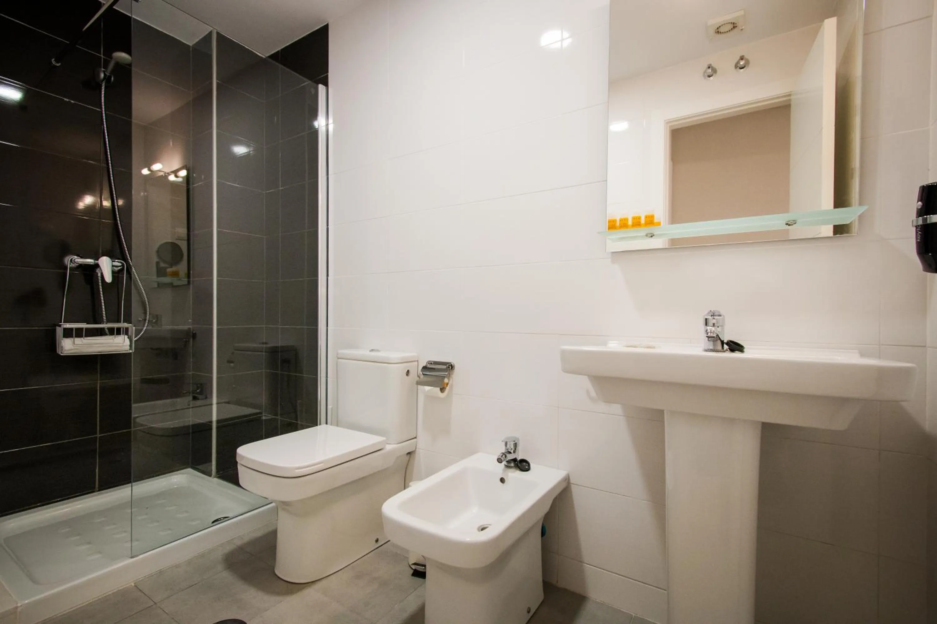 Bathroom in Holidays2Malaga Suites